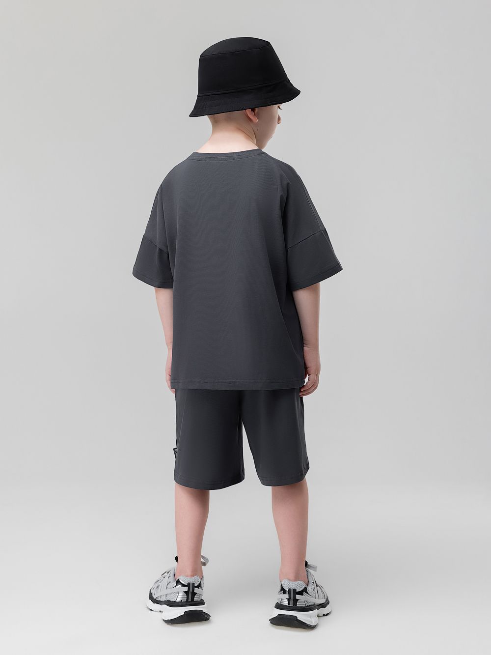 Костюм однотонный с шортами - фото 6