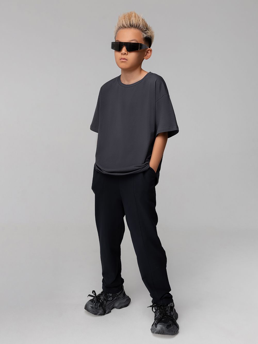 Зауженные брюки с отстрочками Зауженные брюки с отстрочками - фото 2