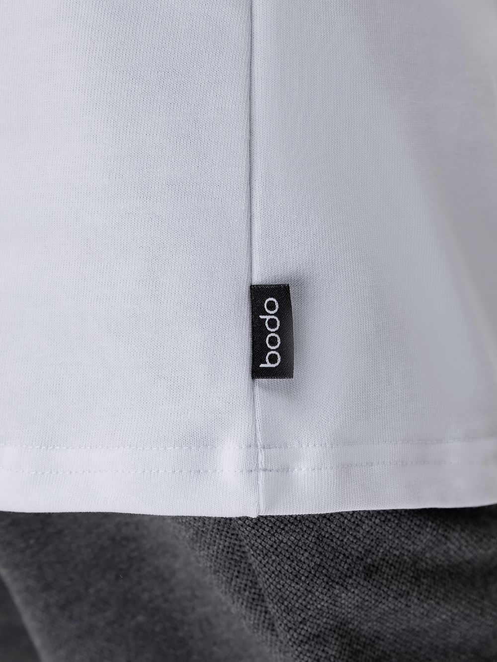 Футболка со спущенным плечом - фото 5