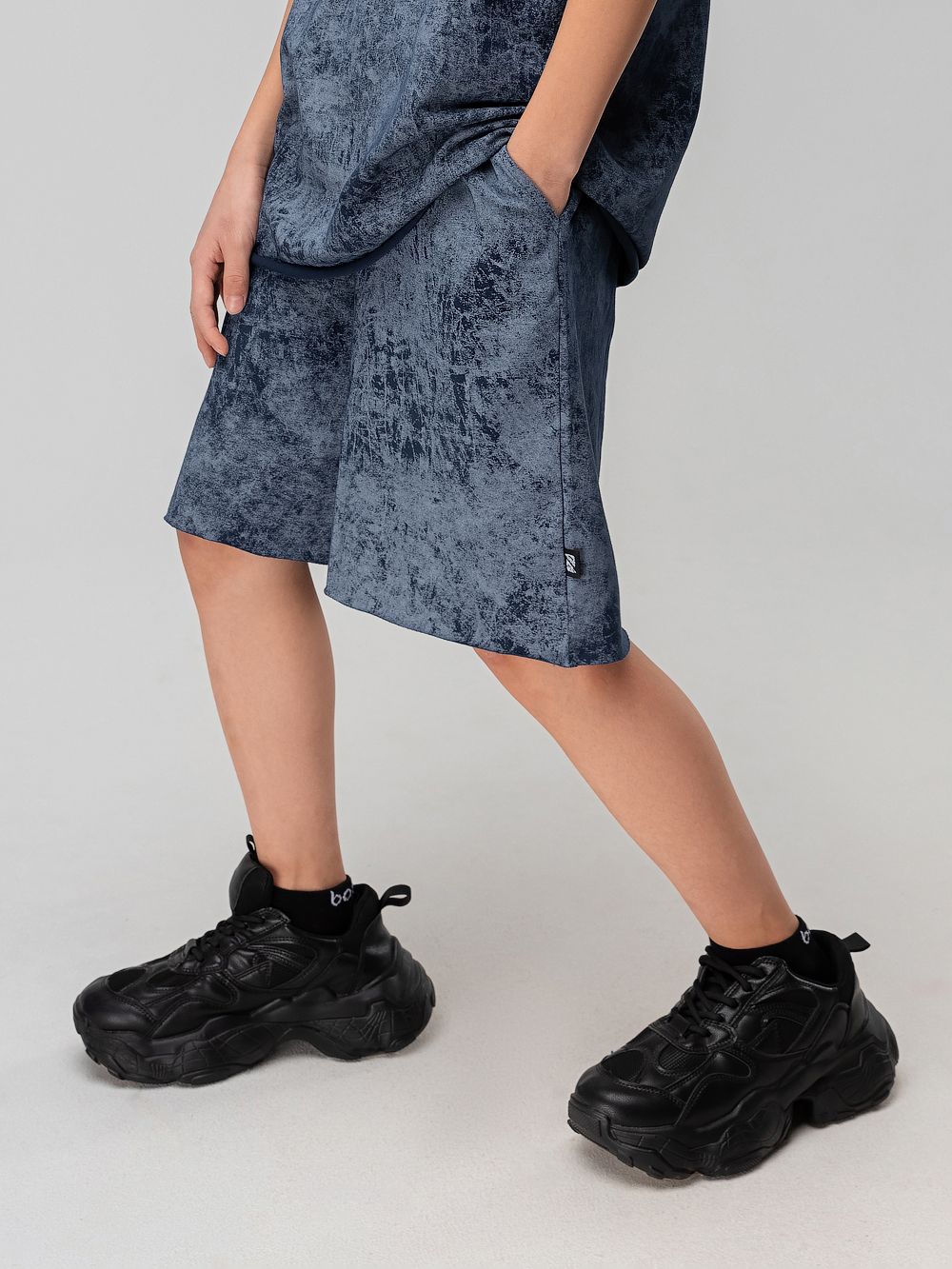 Костюм с необработанным краем - фото 10