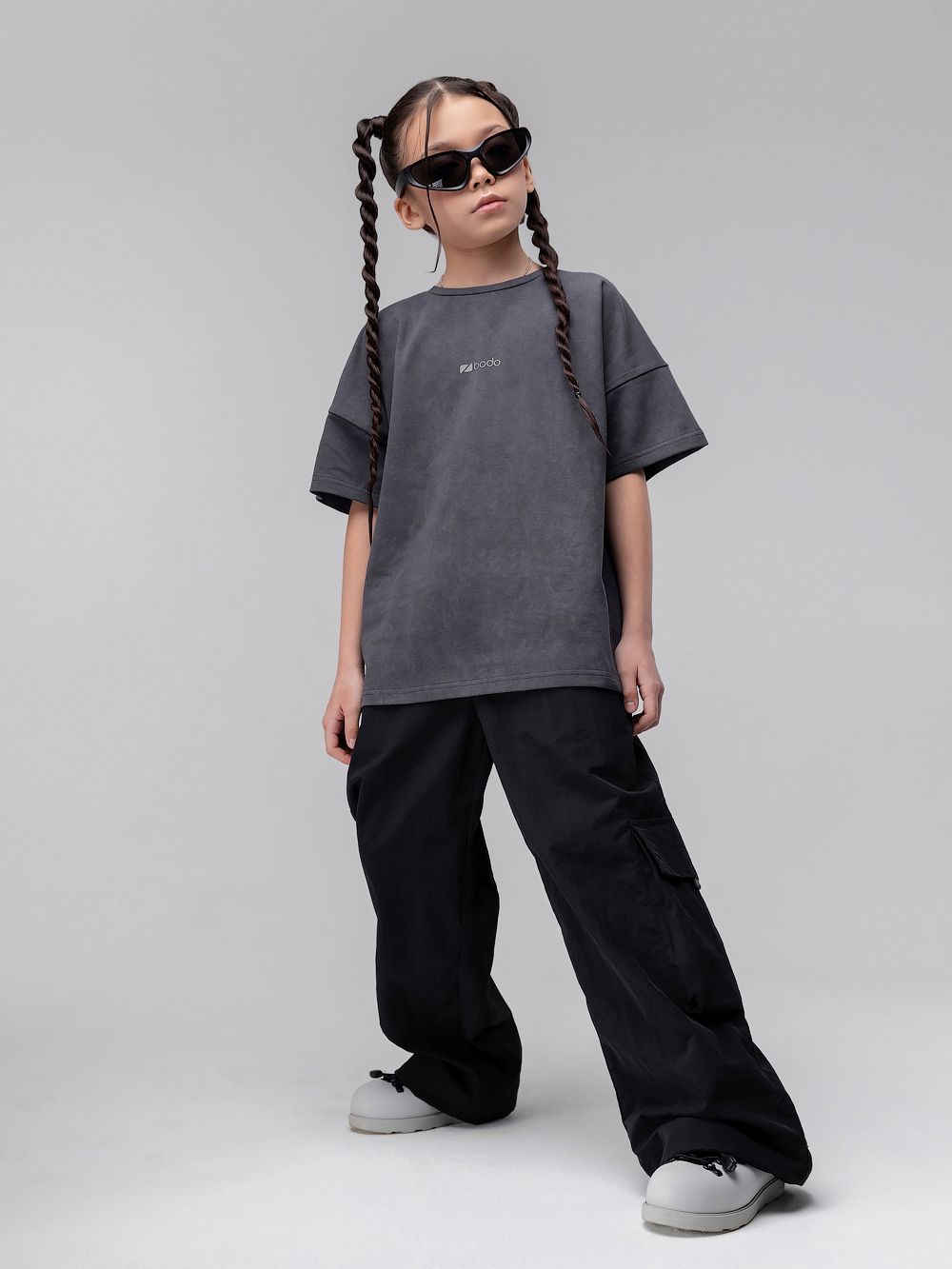 Брюки - карго с карманом - фото 2