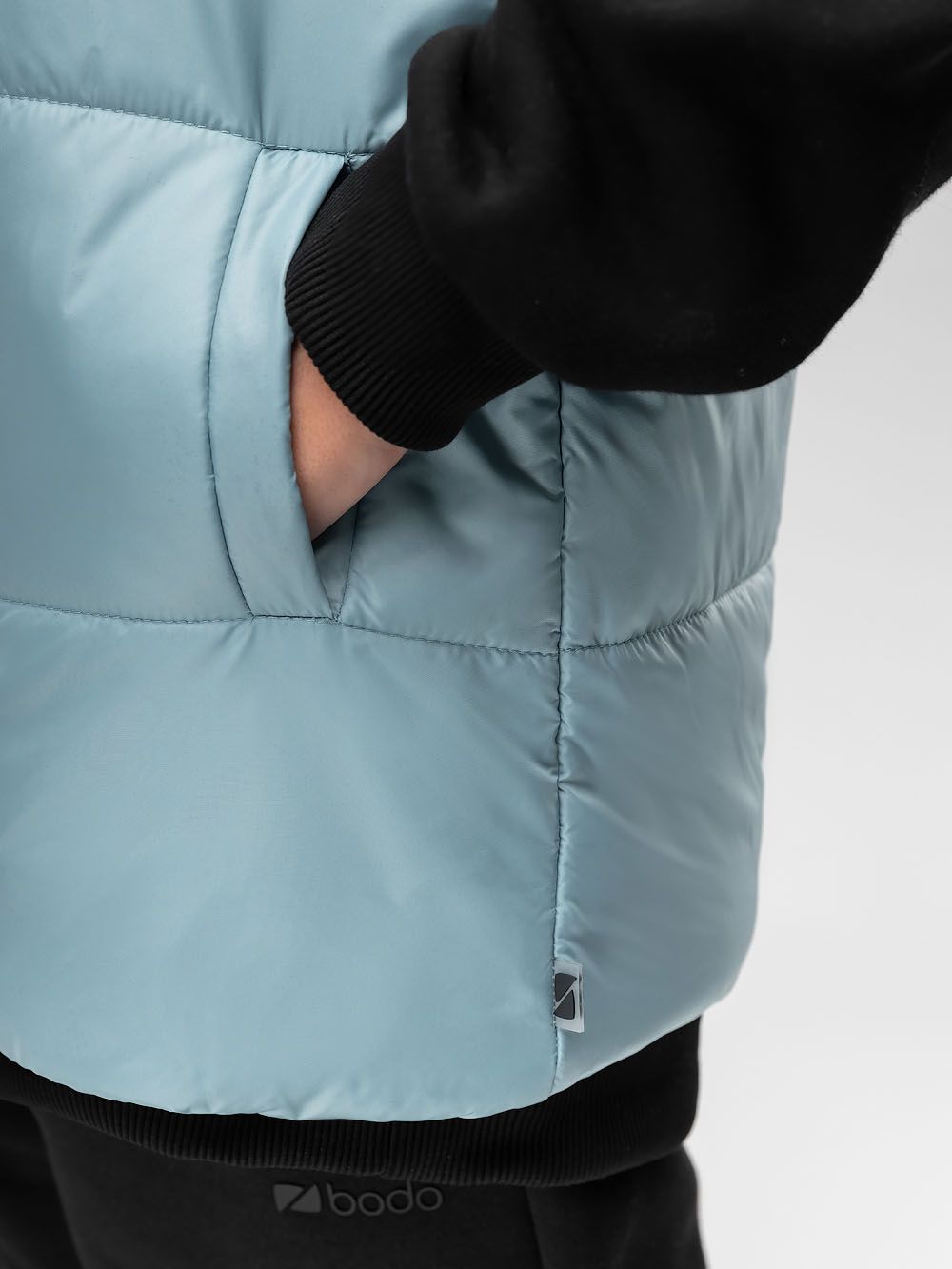 Жилет с капюшоном - фото 7