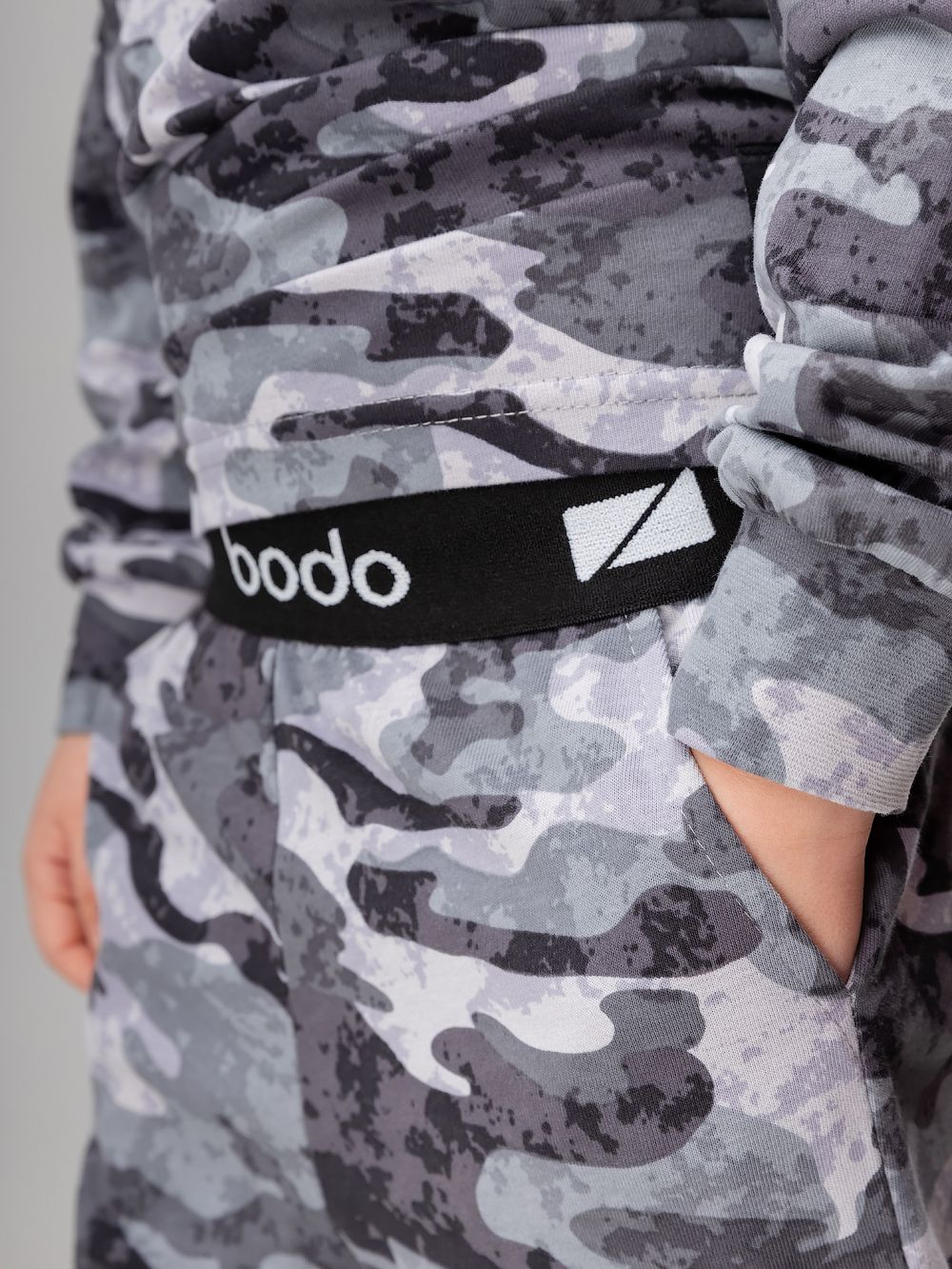 Костюм с брендированной резинкой - фото 4