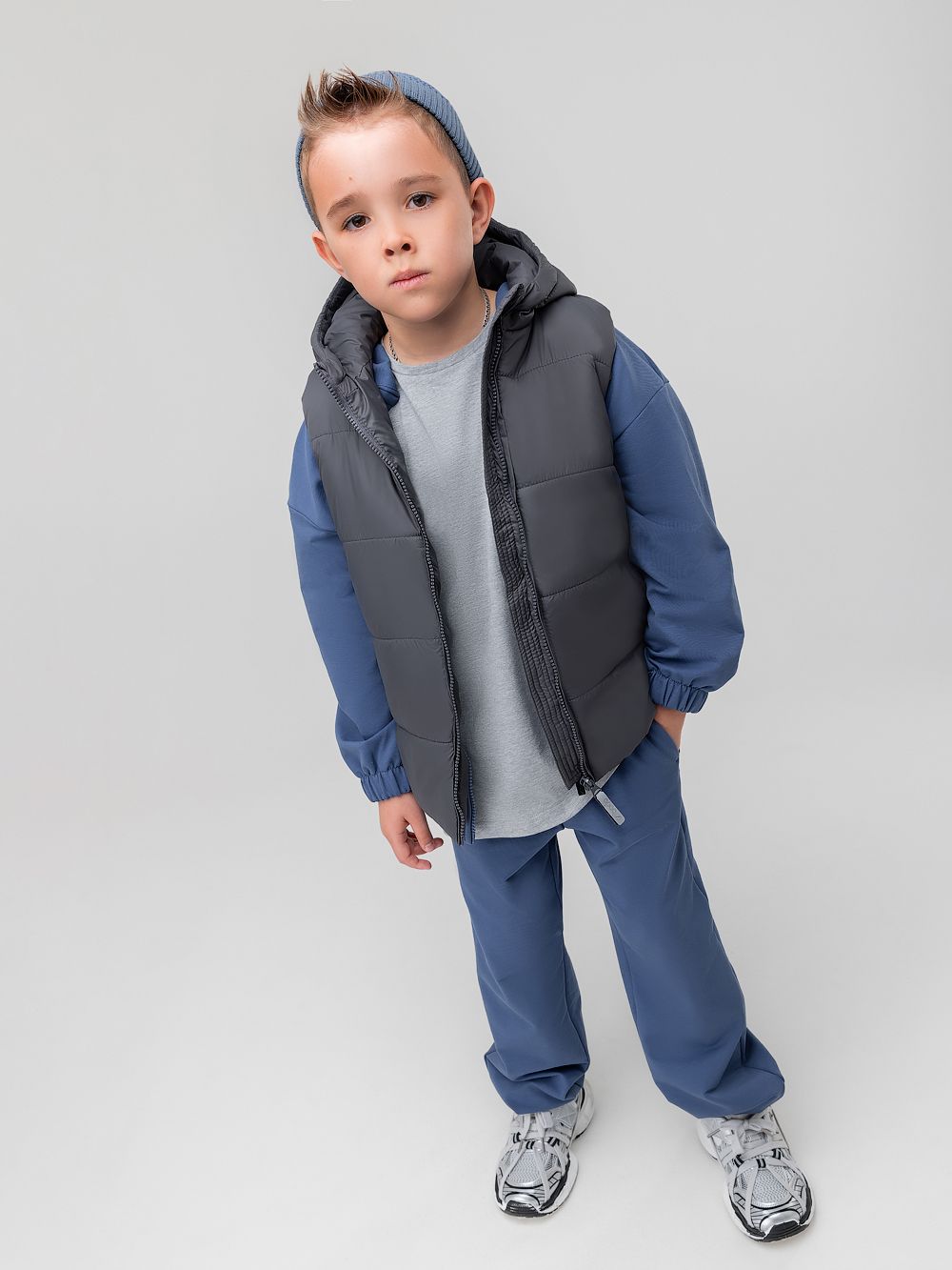 Жилет с капюшоном - фото 3