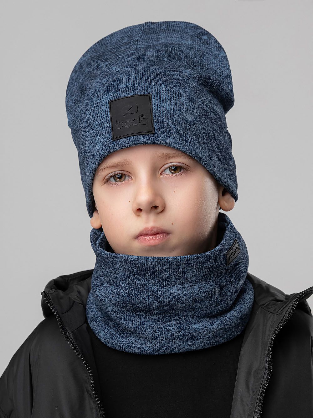Комплект (шапка, снуд) с ПВХ нашивкой - фото 1
