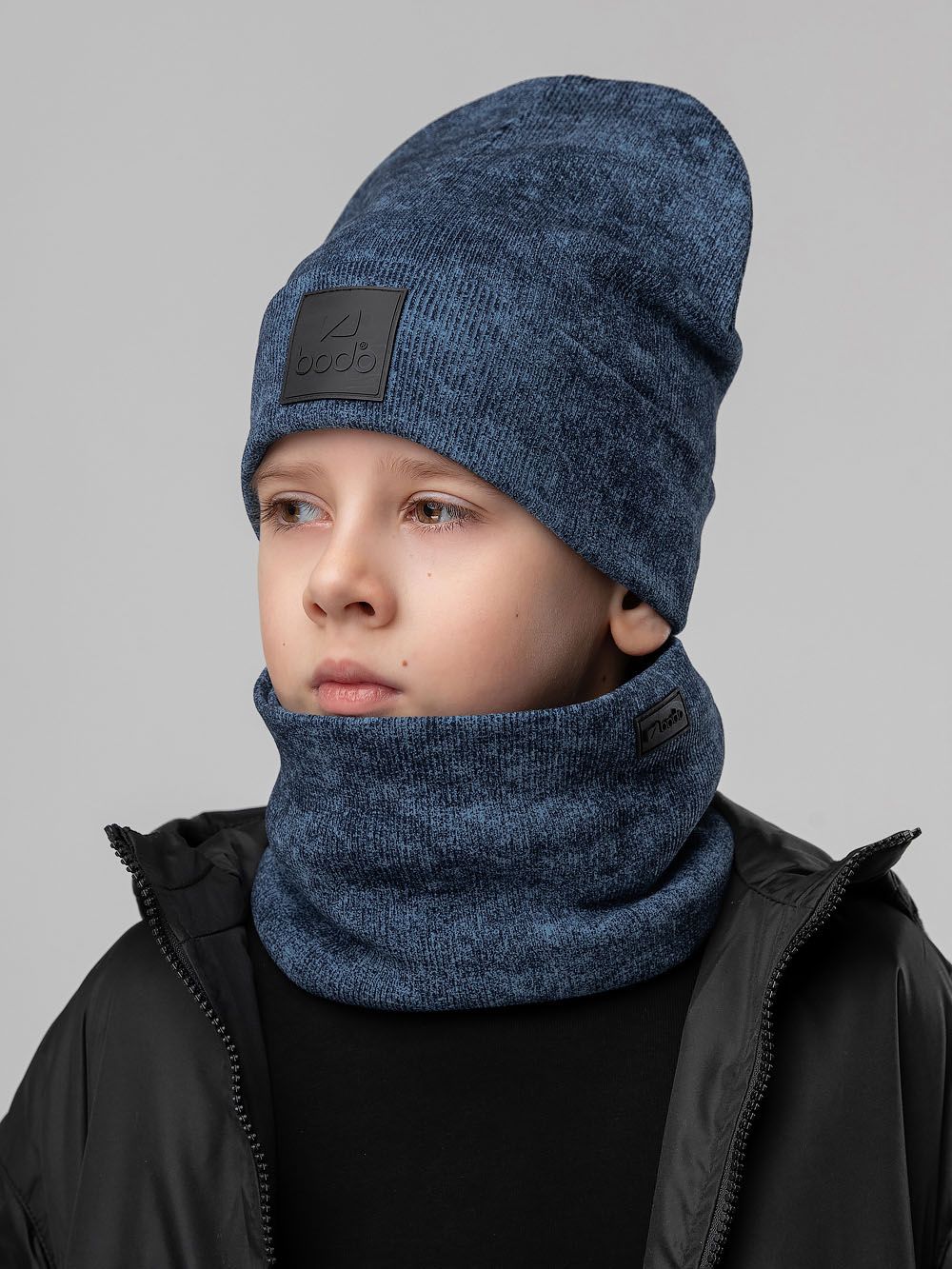 Комплект (шапка, снуд) с ПВХ нашивкой - фото 2