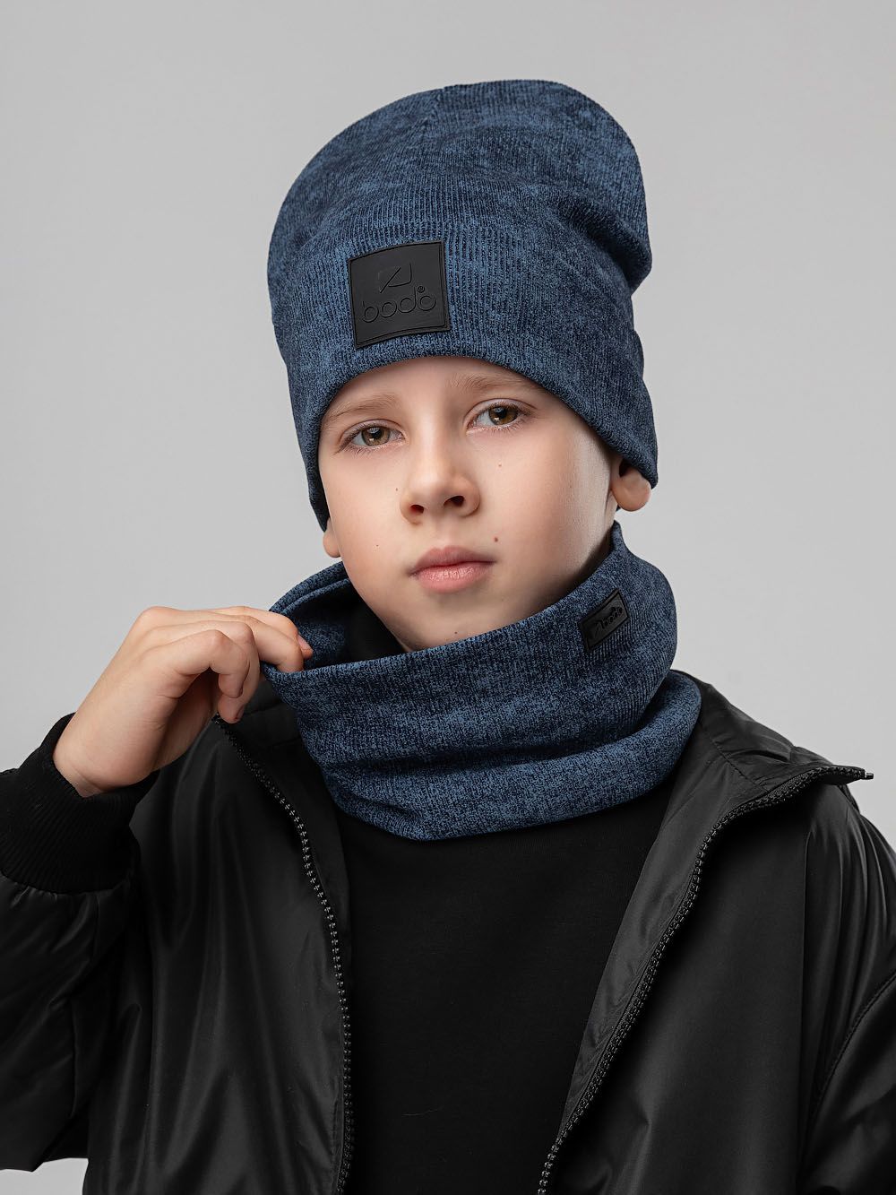 Комплект (шапка, снуд) с ПВХ нашивкой - фото 3