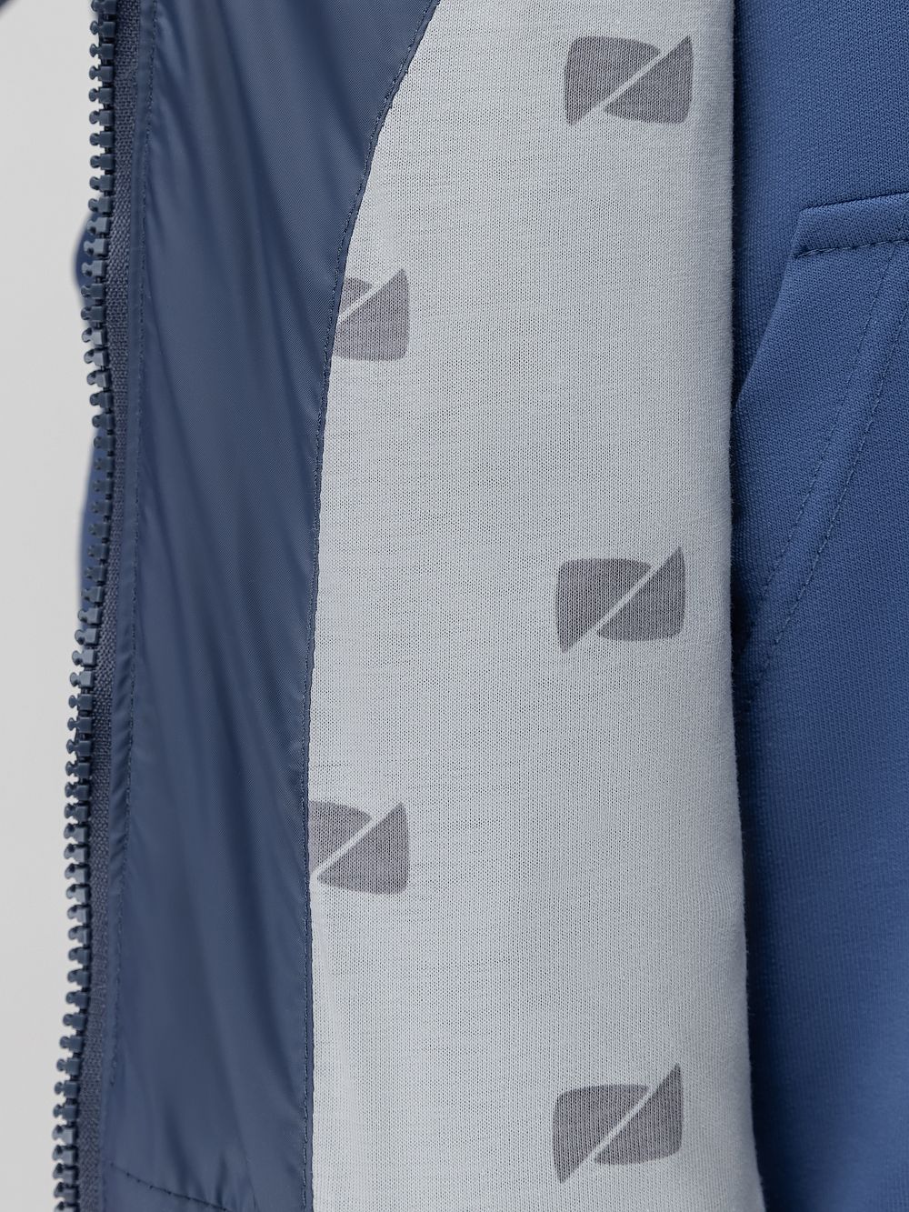 Жилет утеплённый - фото 7