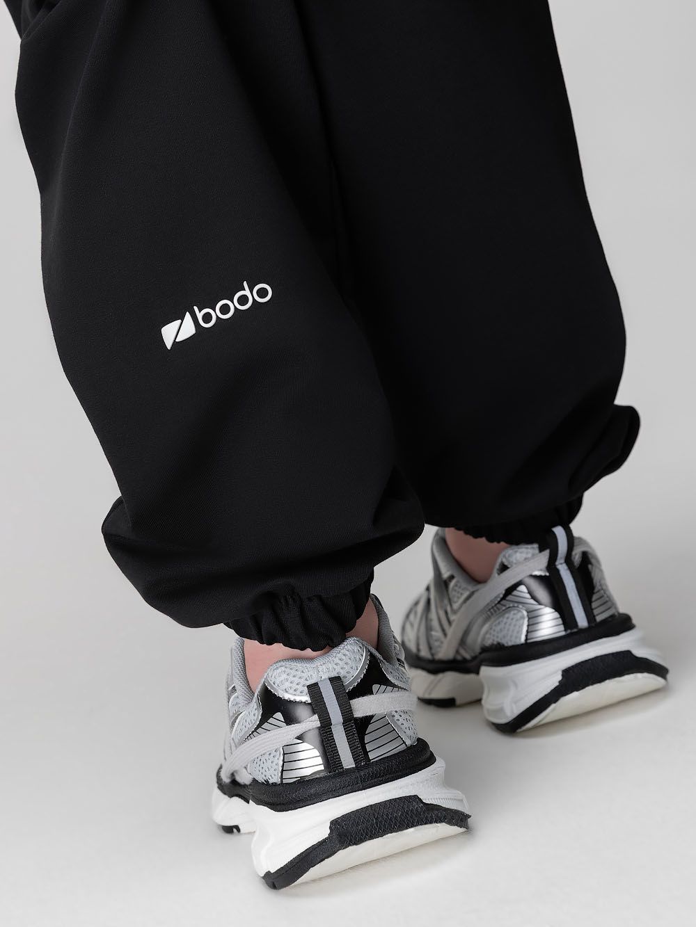 Костюм с толстовкой на молнии - фото 12