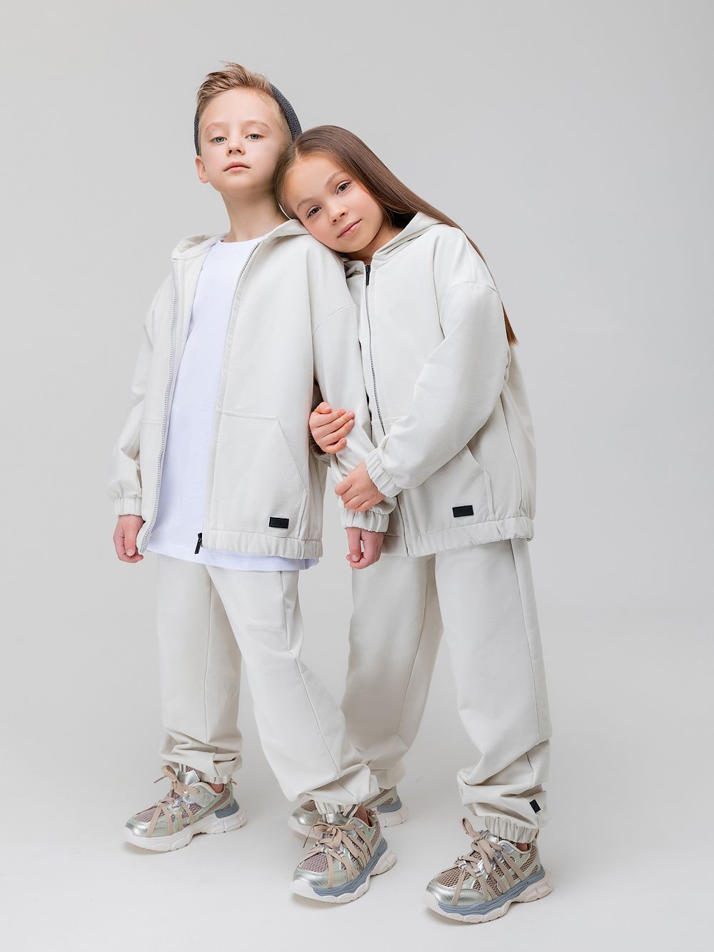 Костюм с толстовкой - фото 1