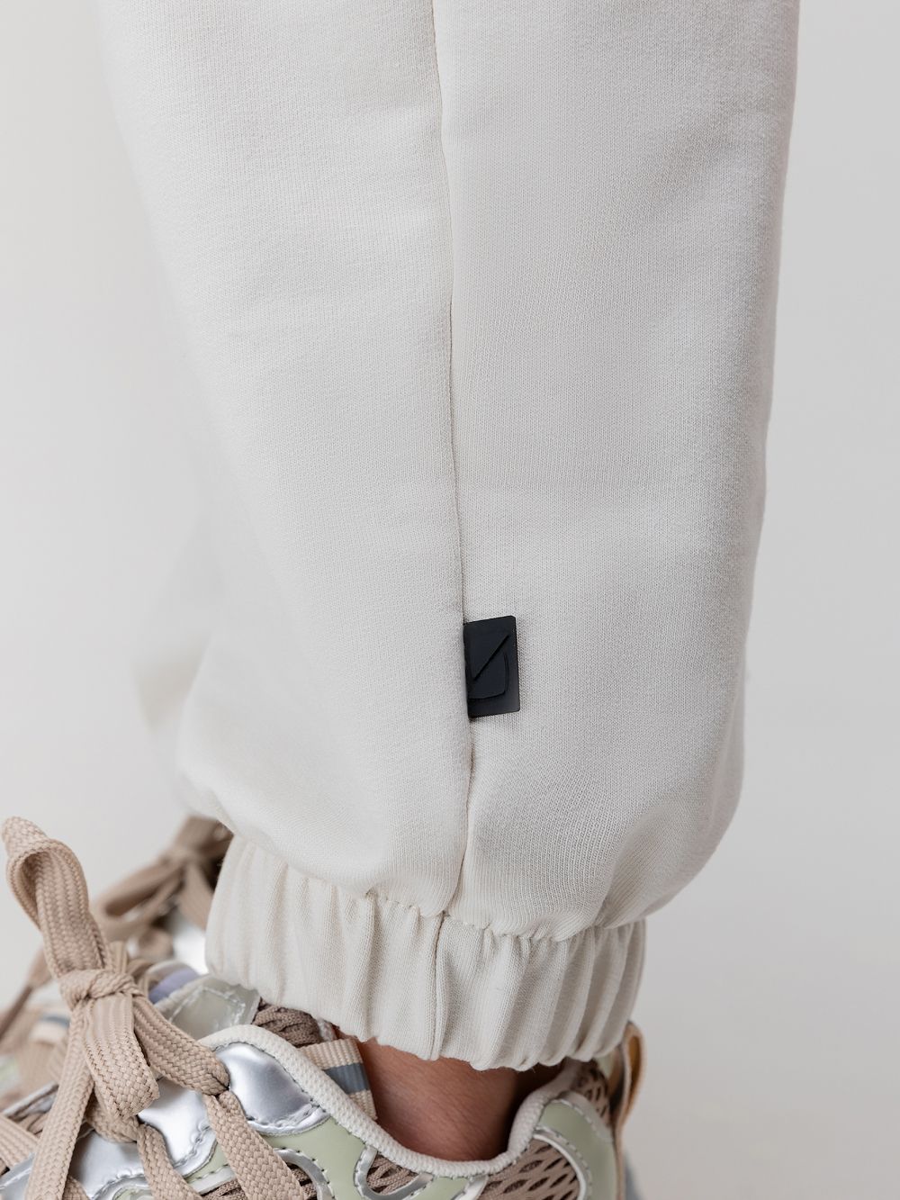 Костюм с толстовкой - фото 9