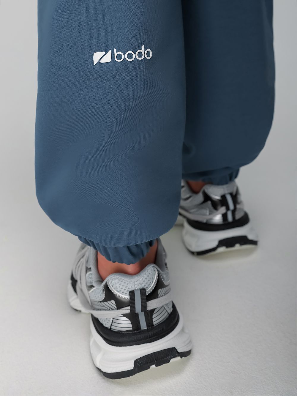 Костюм с толстовкой на молнии - фото 10