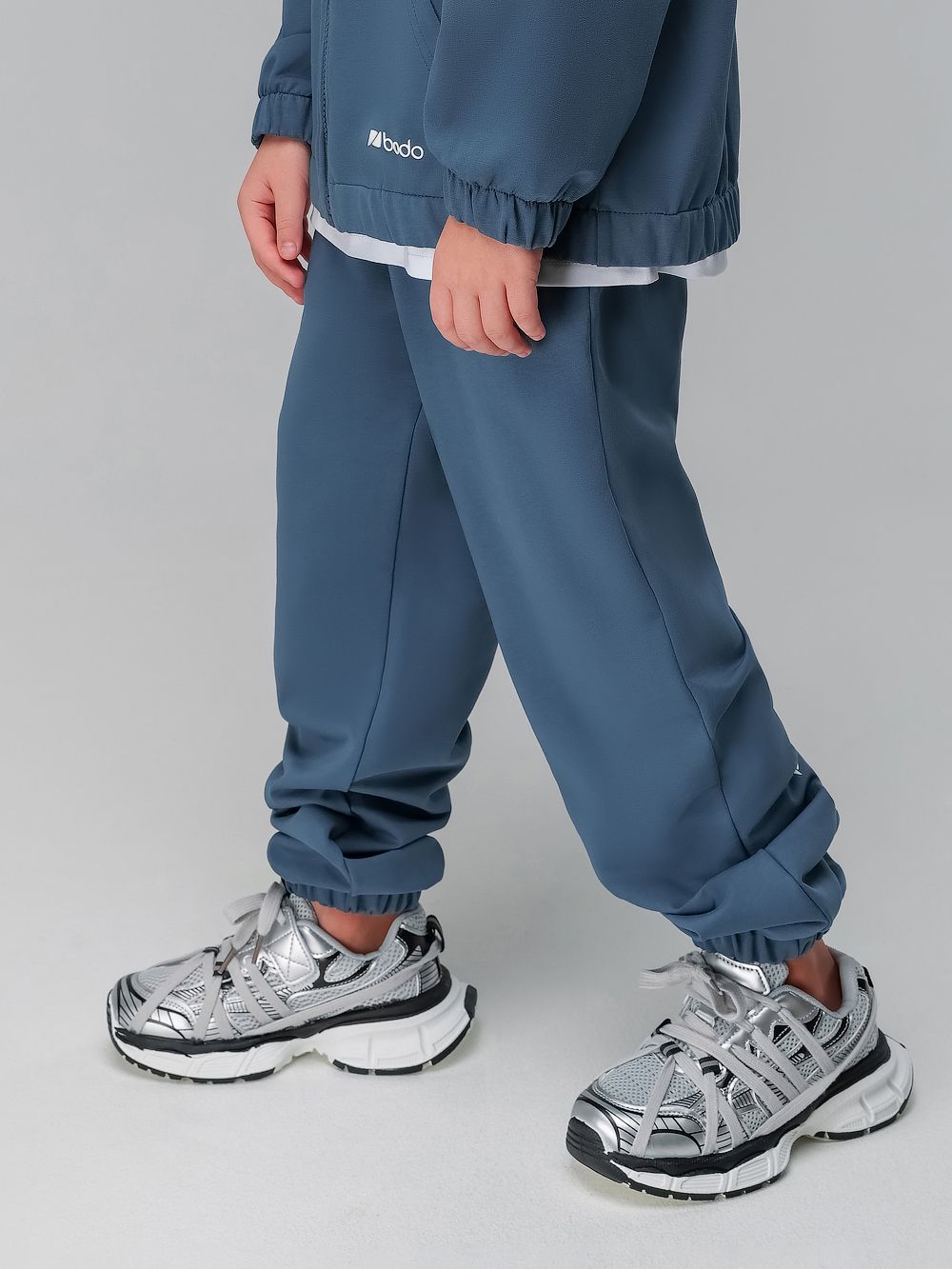 Костюм с толстовкой на молнии - фото 12