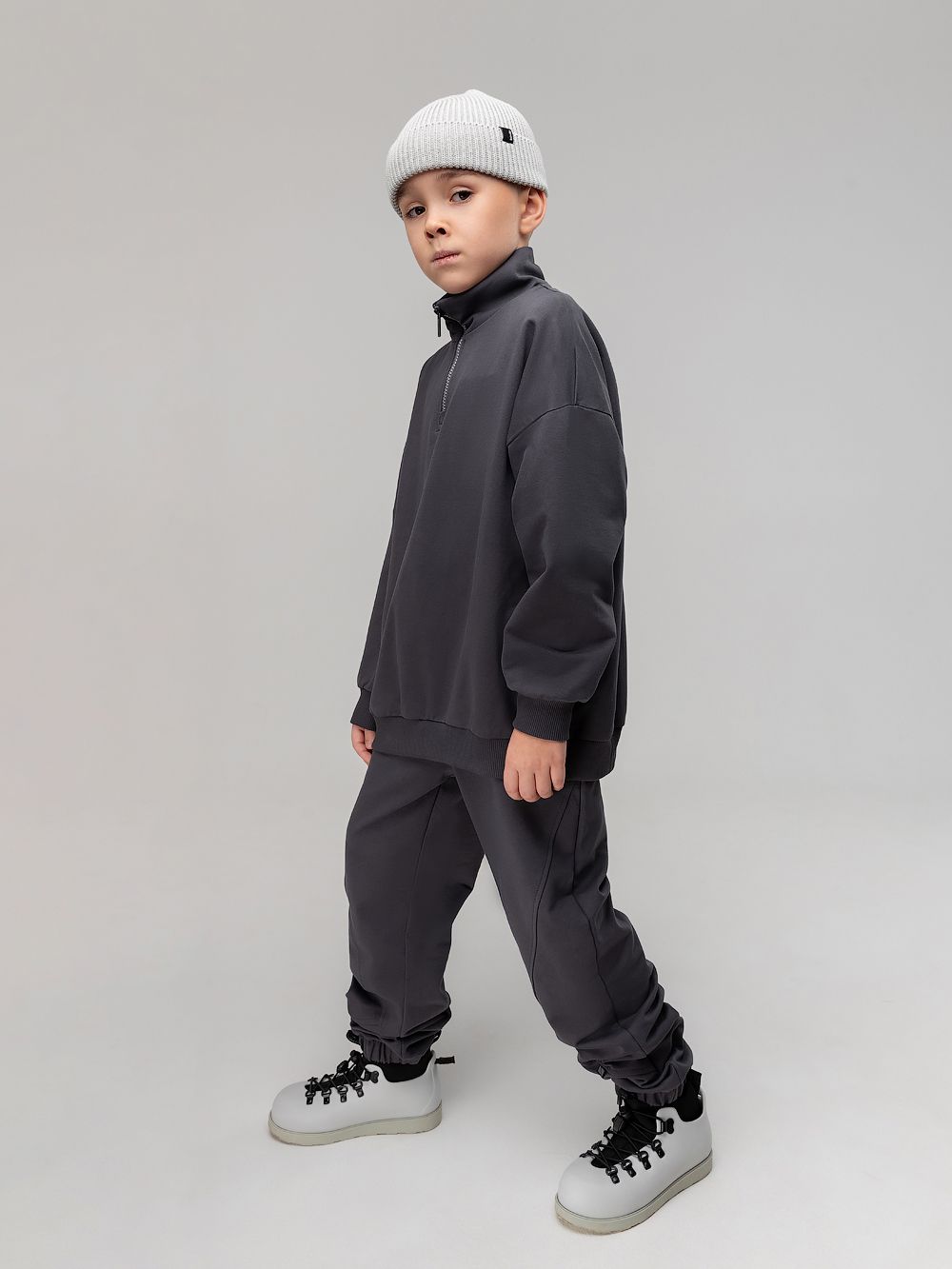 Костюм с толстовкой на короткой молнии - фото 5