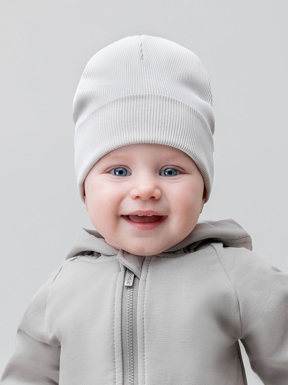 Шапка в рубчик для малышей - фото 1