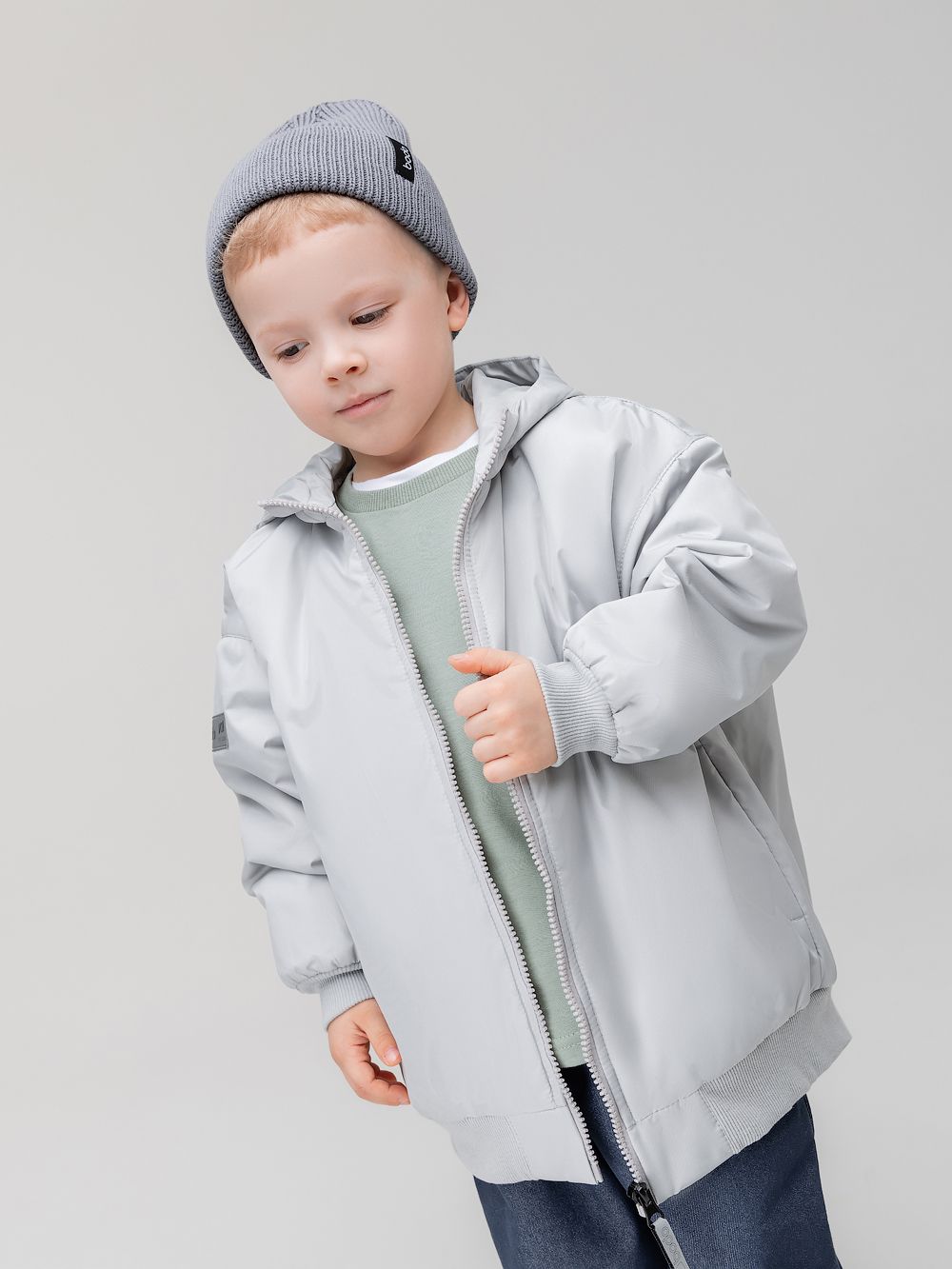 Бомбер с капюшоном - фото 1