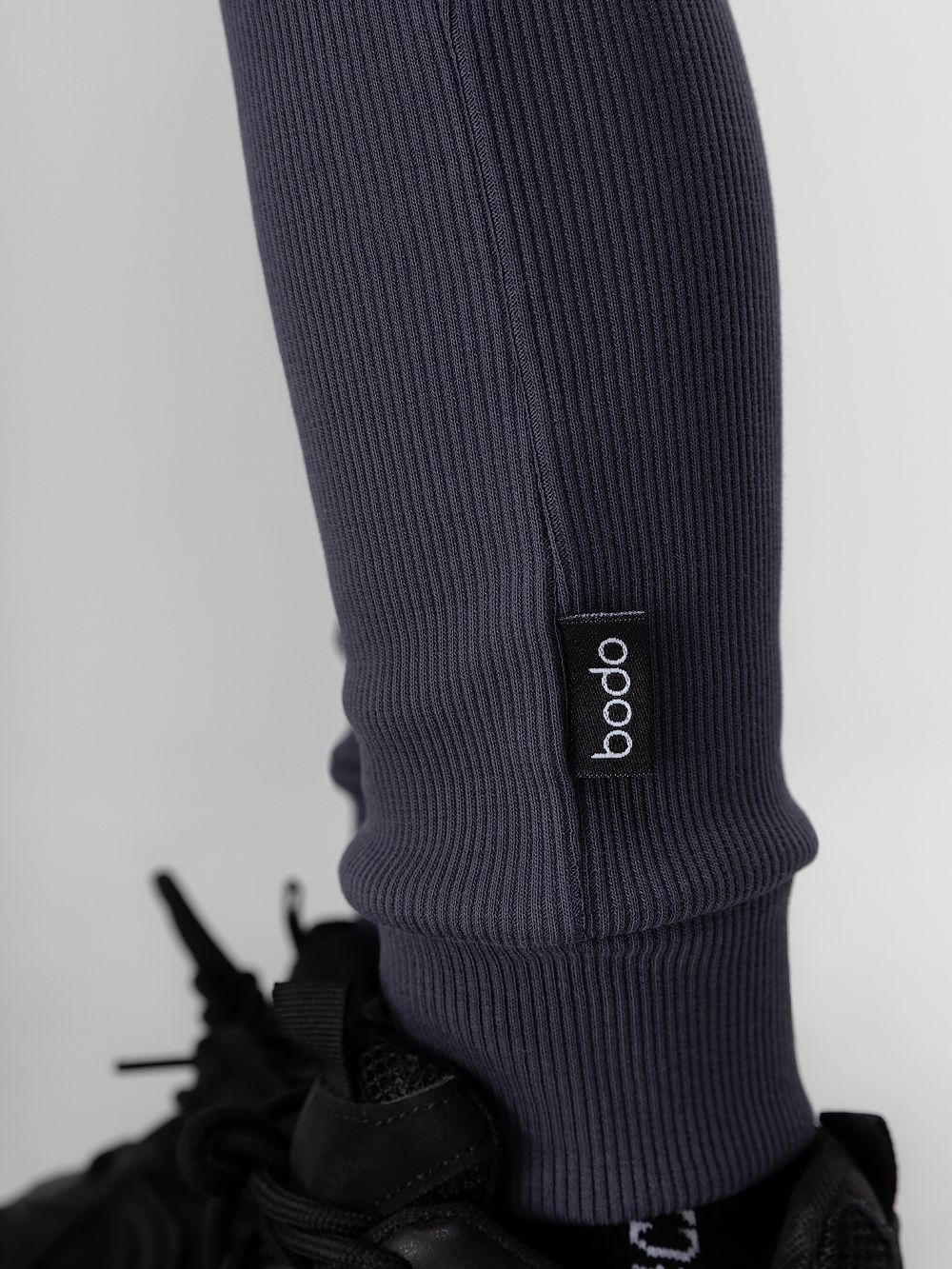 Леггинсы в рубчик - фото 3