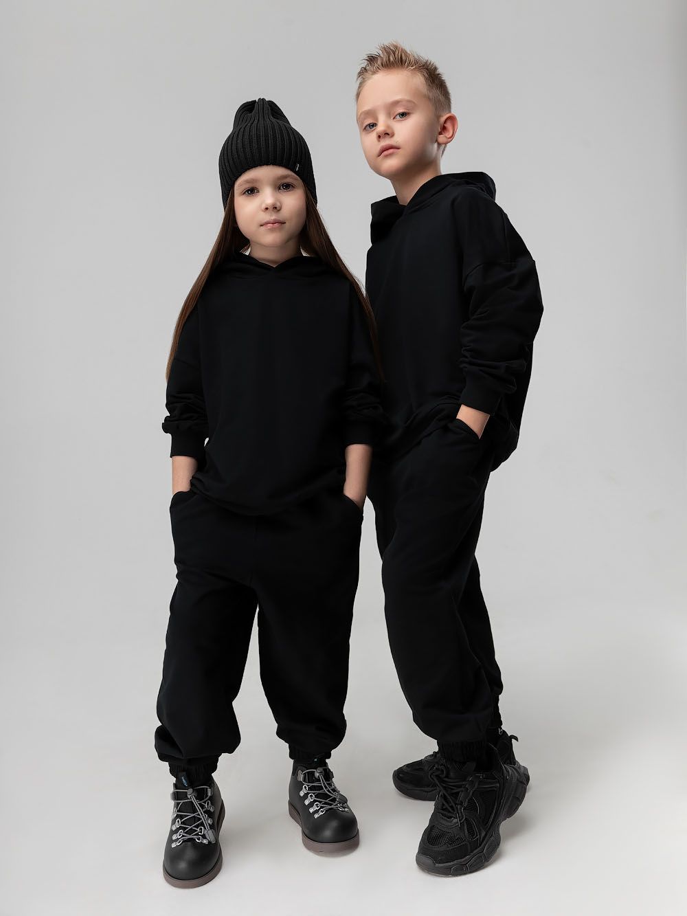 Костюм с капюшоном - фото 1