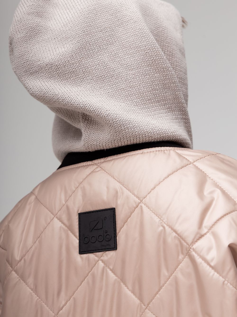 Стеганный бомбер - фото 11