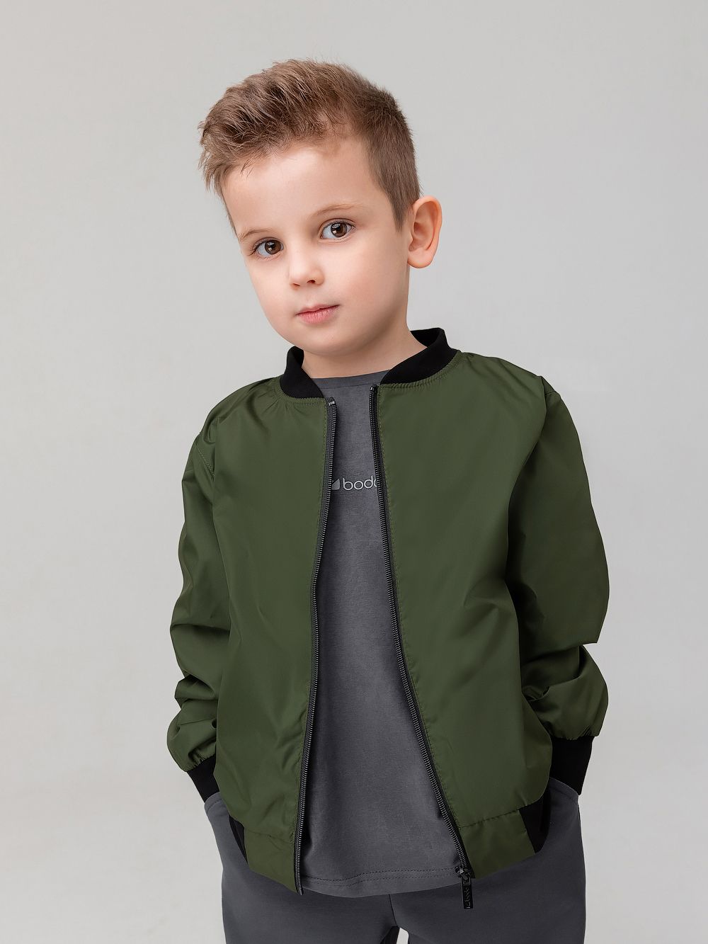 Бомбер на молнии - фото 1