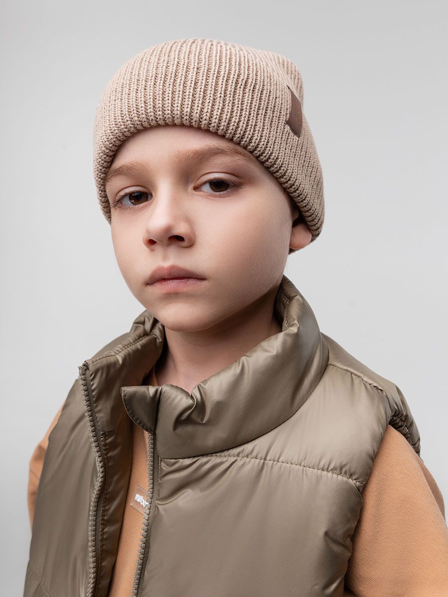 Шапка вязаная с жаккардовой нашивкой - фото 5