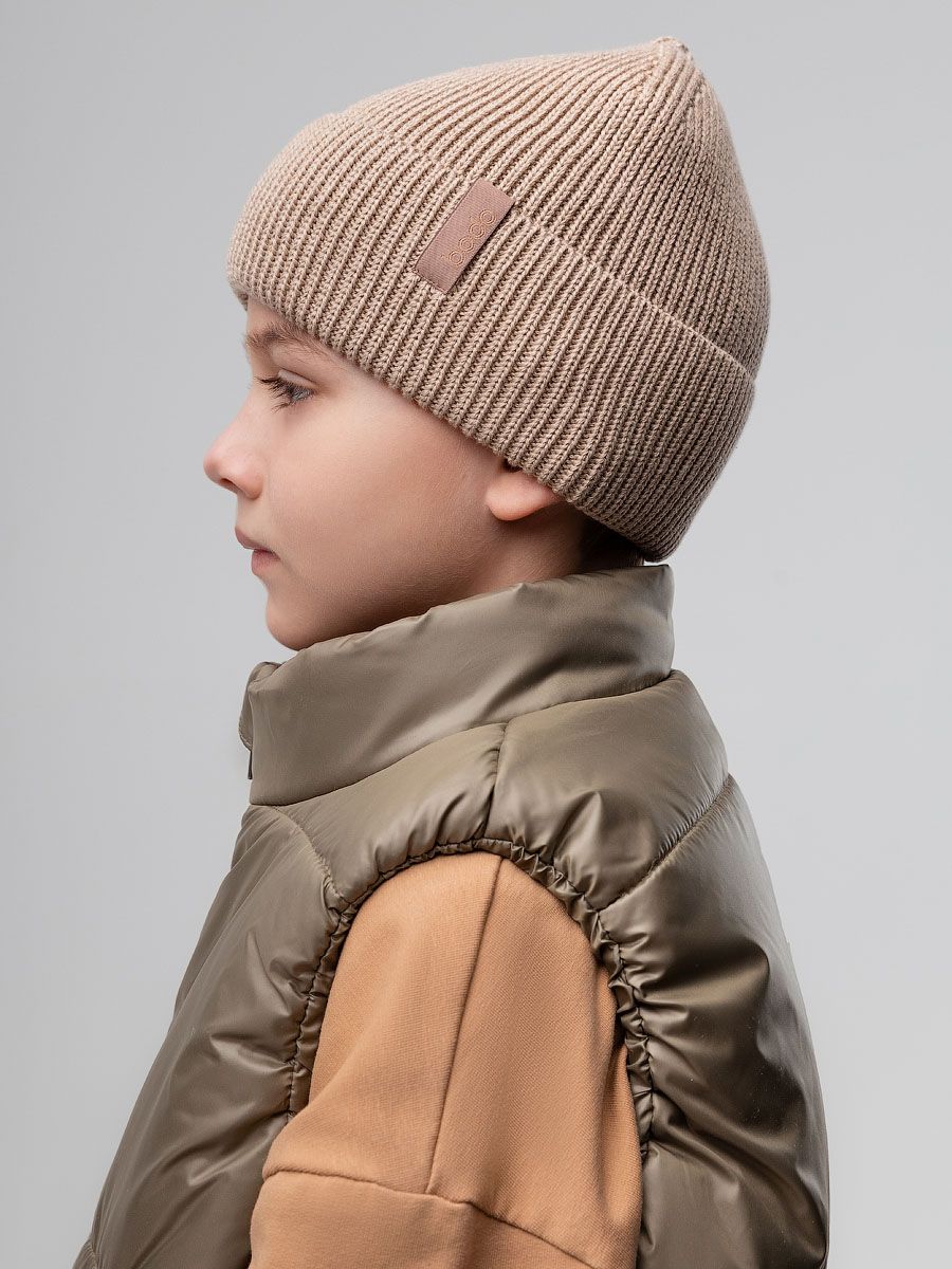 Шапка вязаная с жаккардовой нашивкой - фото 6