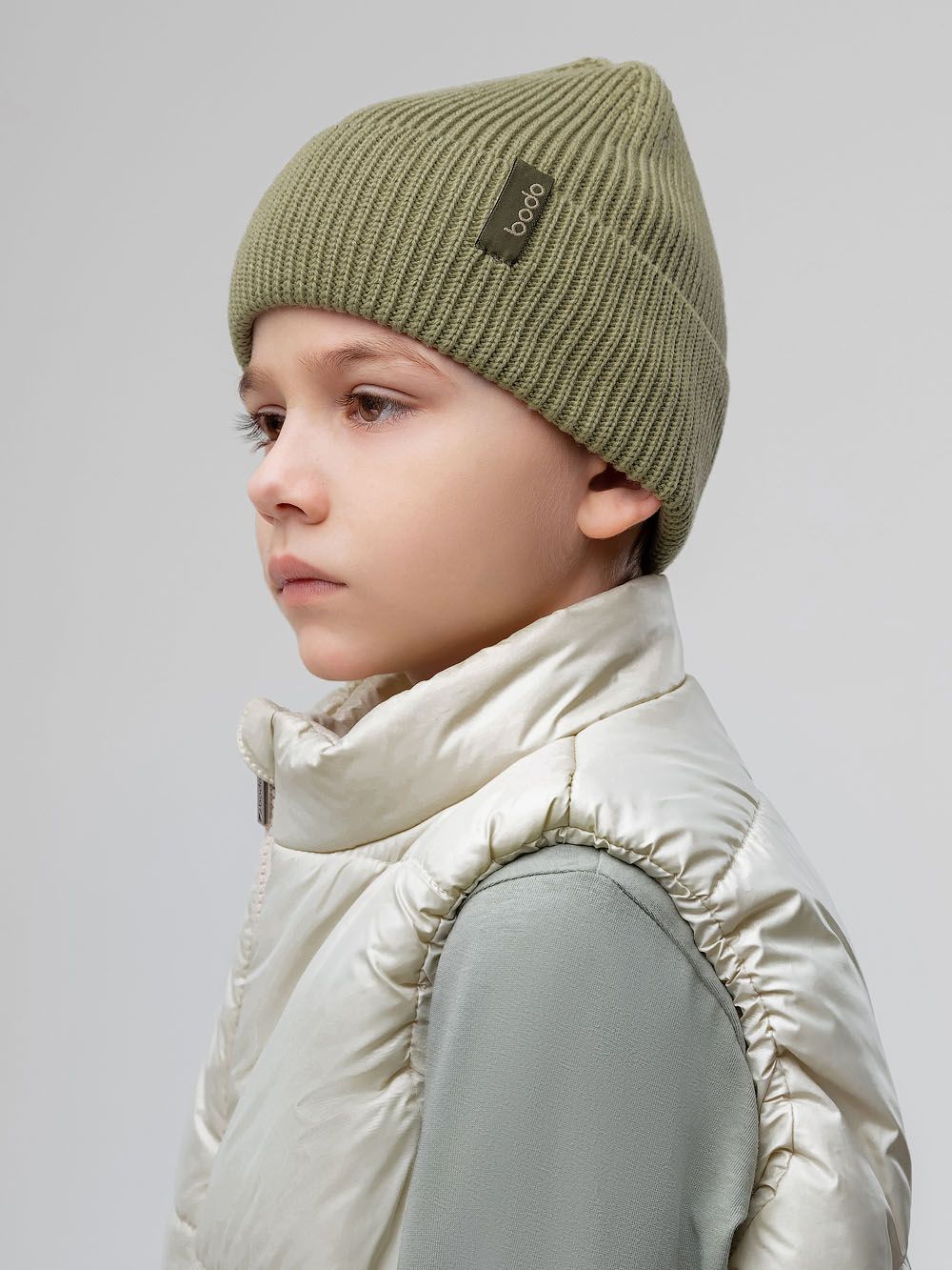 Шапка вязаная с жаккардовой нашивкой - фото 5