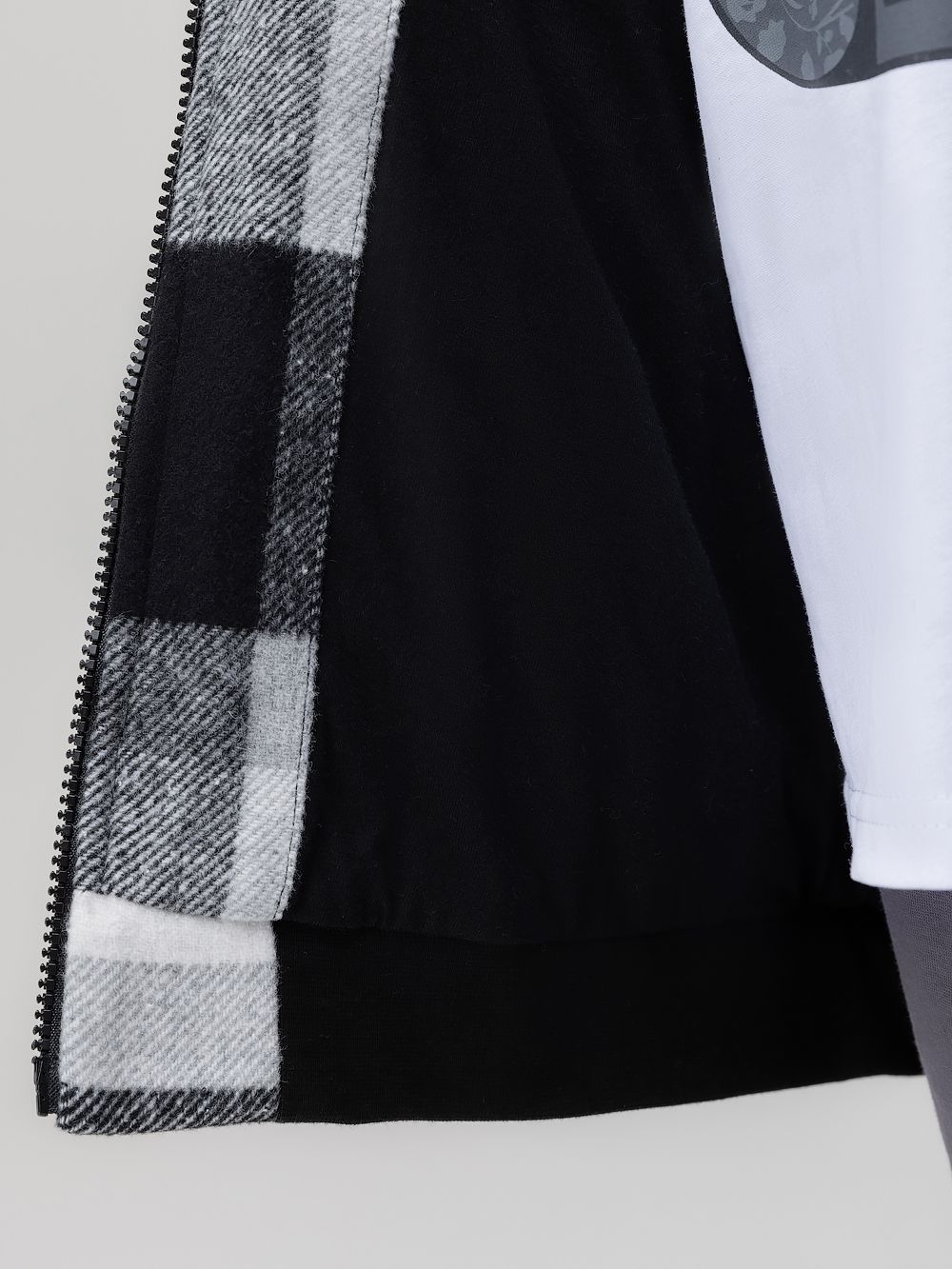 Толстовка - бомбер в клетку - фото 9