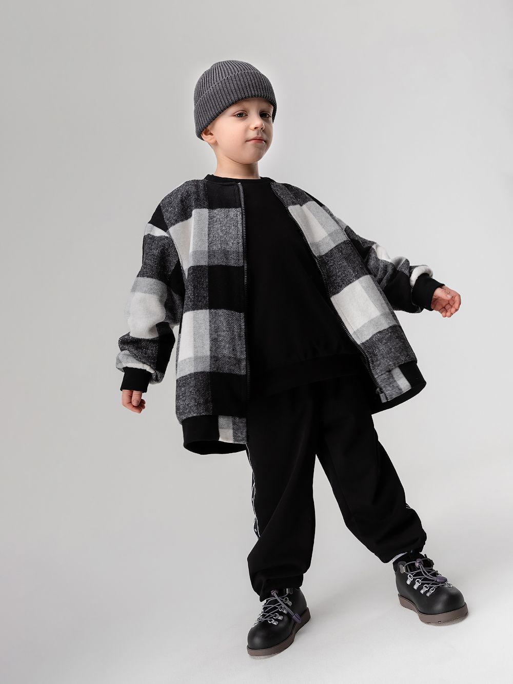 Толстовка - бомбер в клетку - фото 2