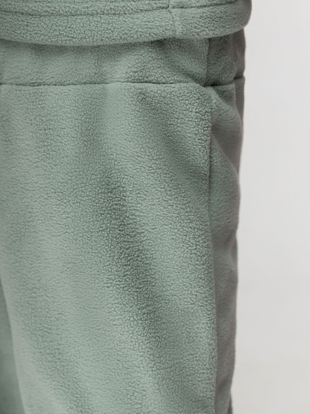 Костюм флисовый с воротником стойкой - фото 9