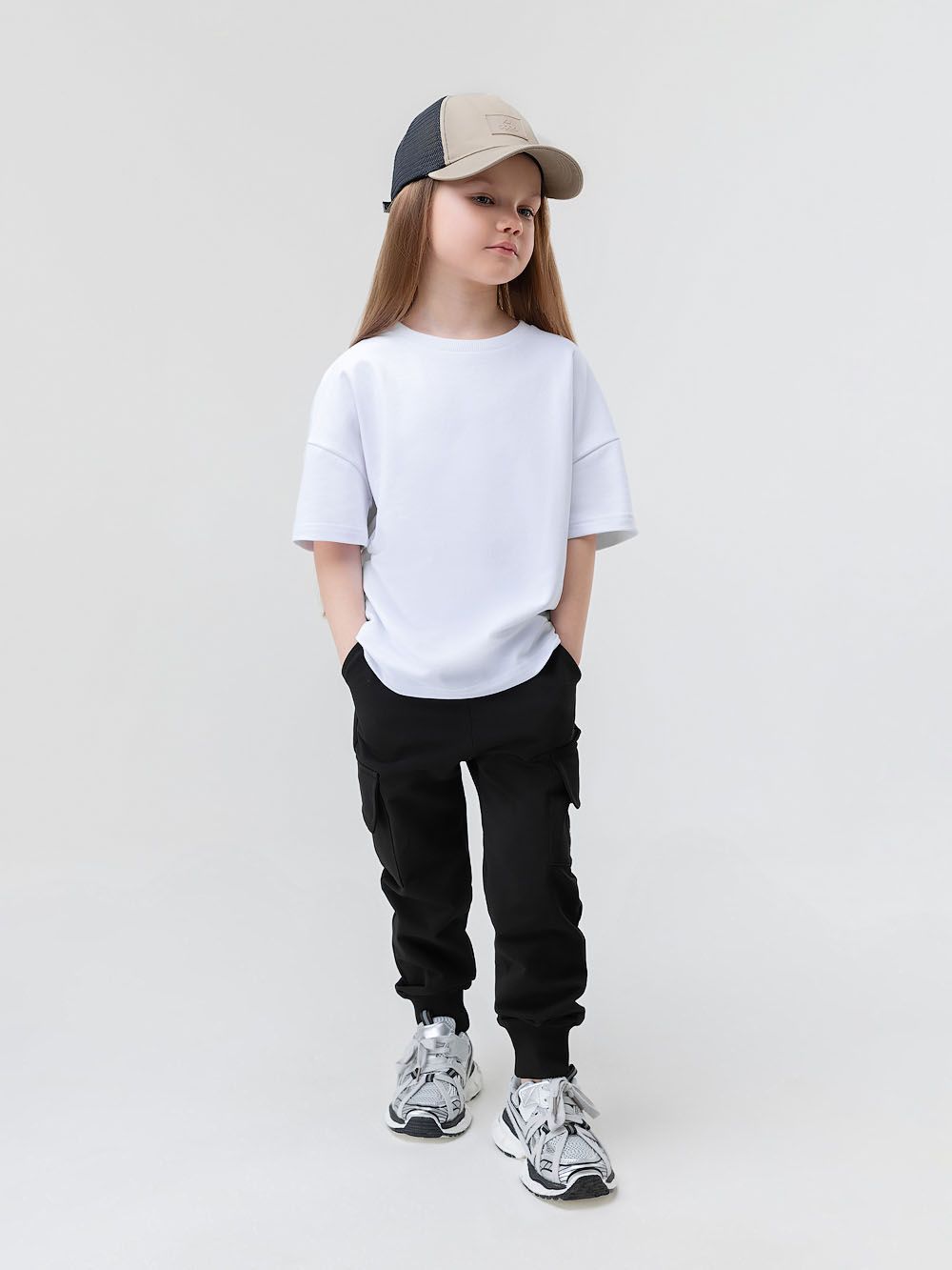 Брюки - джоггеры с карманами - фото 3