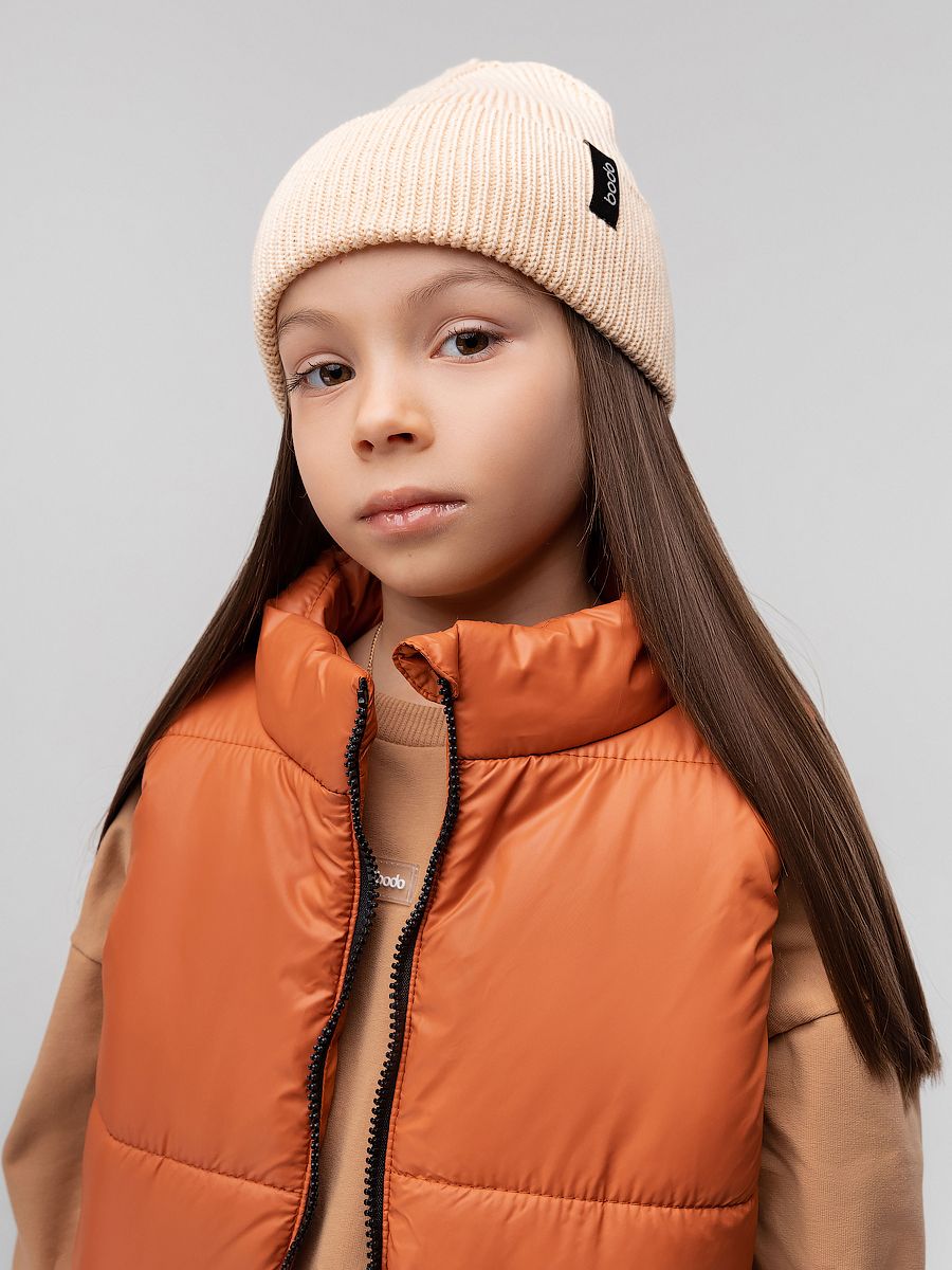 Шапка вязаная с жаккардовой нашивкой - фото 1