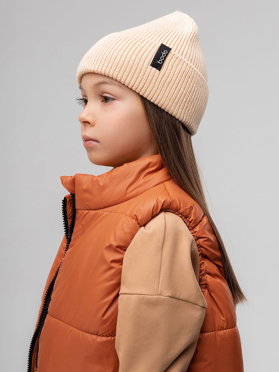 Шапка вязаная с жаккардовой нашивкой - фото 3