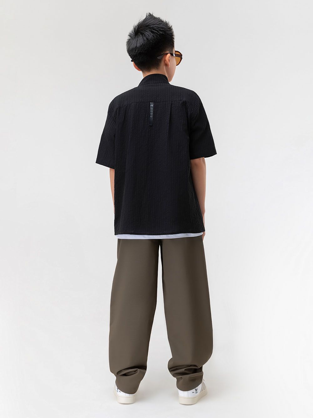 Брюки с декоративными клапанами - фото 5