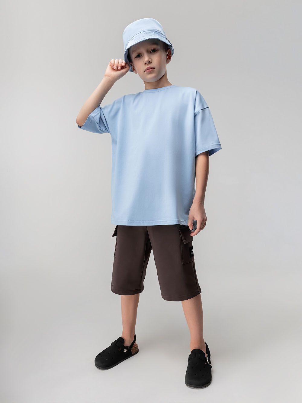 Шорты с накладными карманами - фото 2