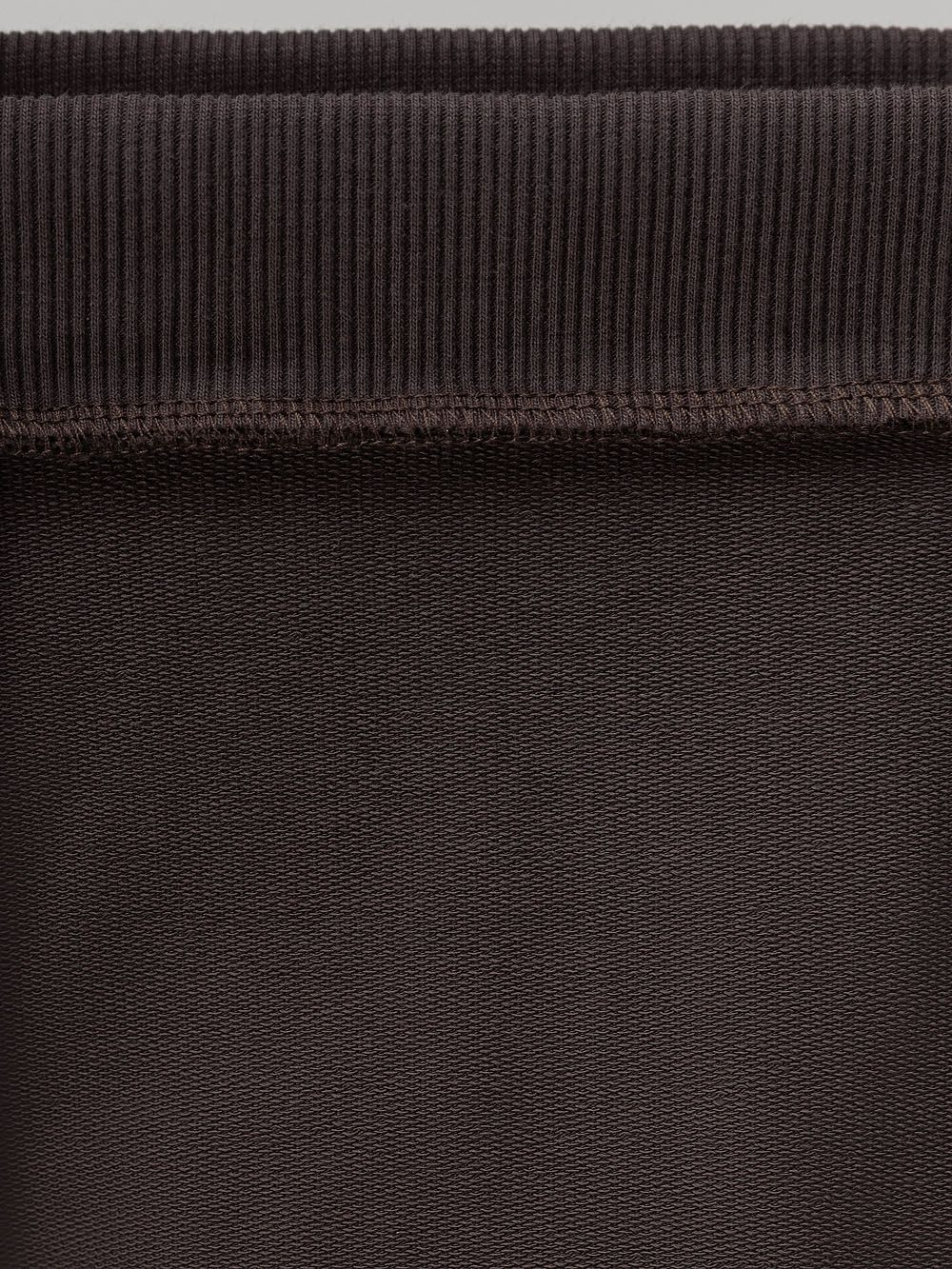 Шорты с накладными карманами - фото 7