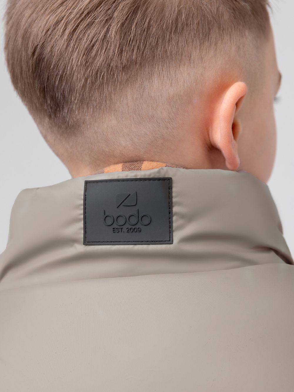 Жилет утеплённый с утяжкой - фото 8