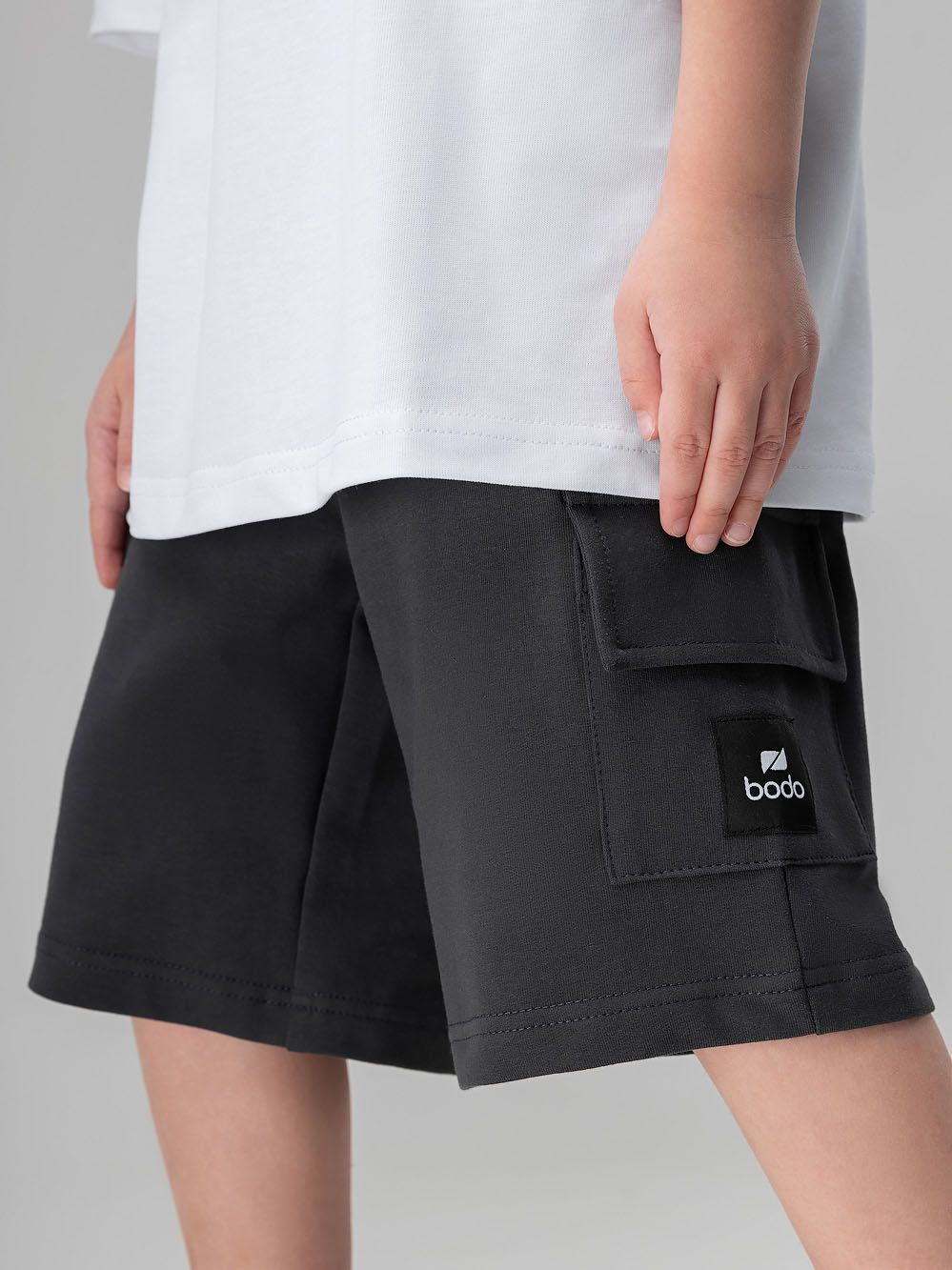 Шорты с накладными карманами - фото 5