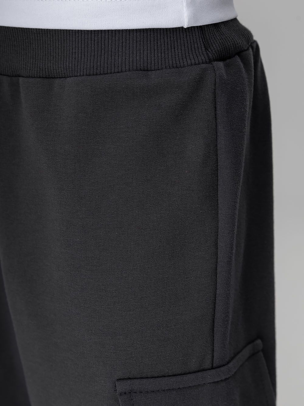 Шорты с накладными карманами - фото 7