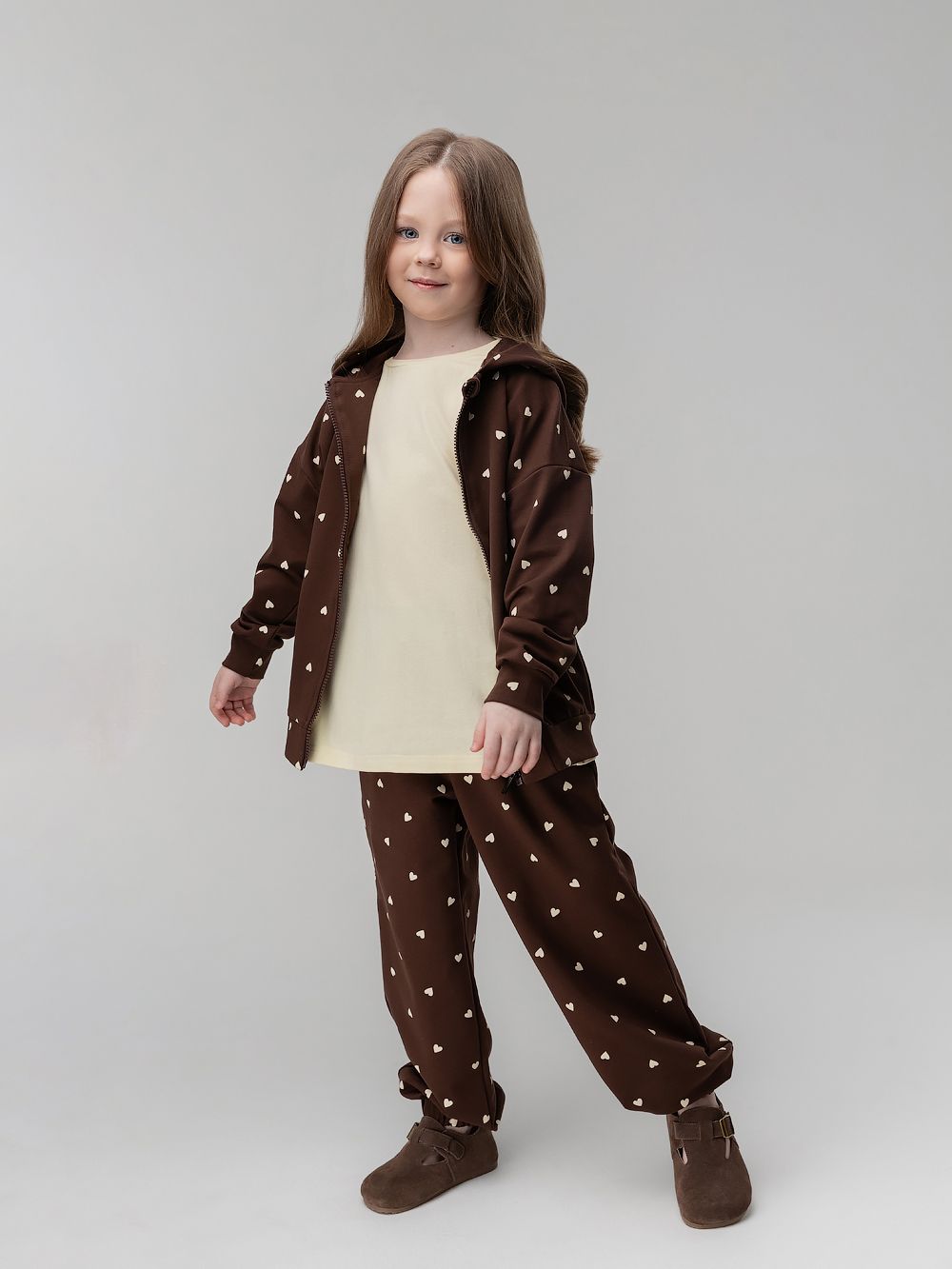 Костюм на молнии с сердечками - фото 3