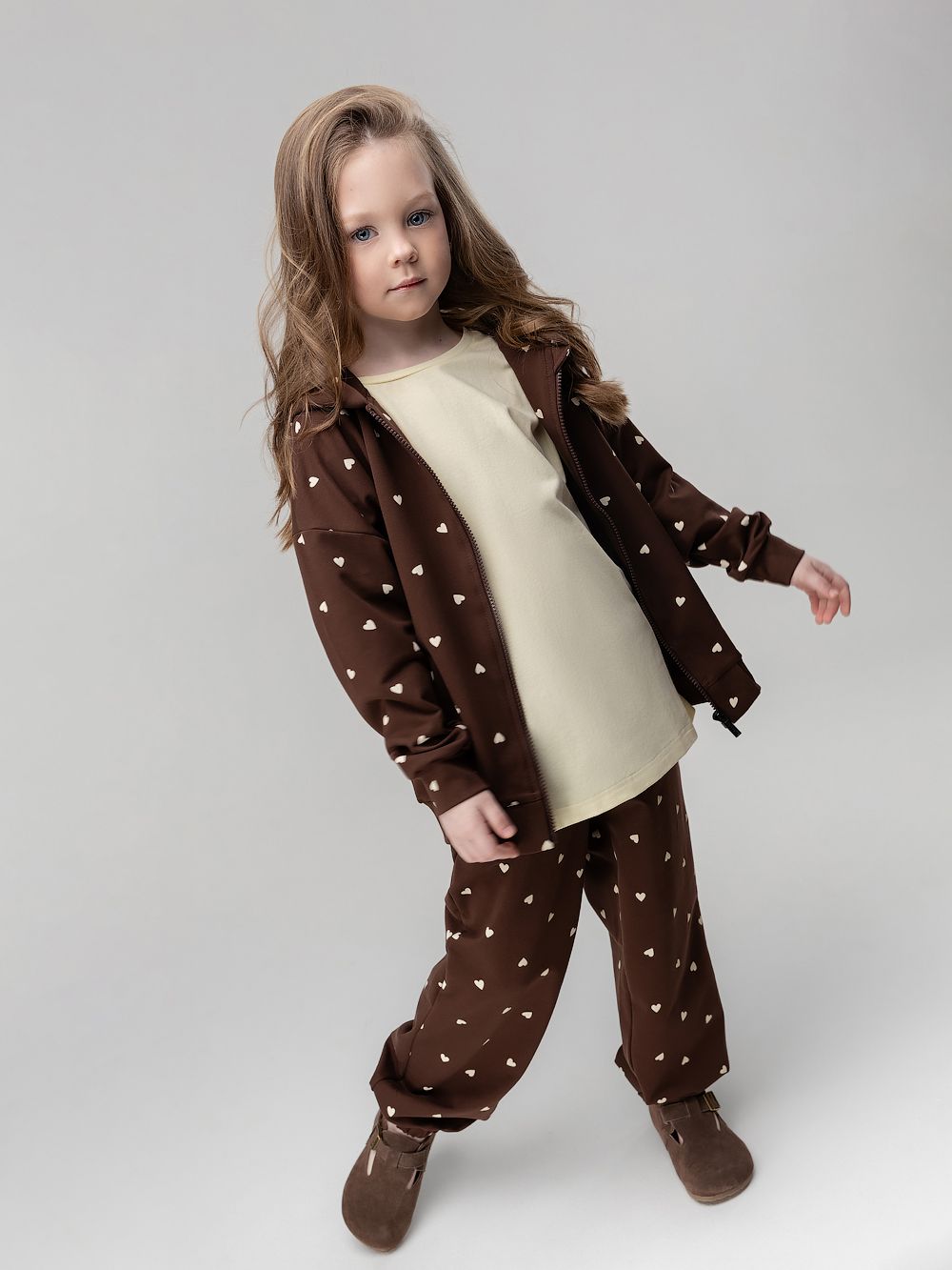 Костюм на молнии с сердечками - фото 4