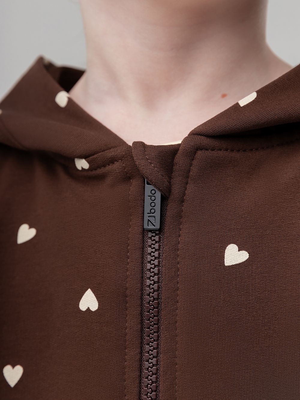 Костюм на молнии с сердечками - фото 6