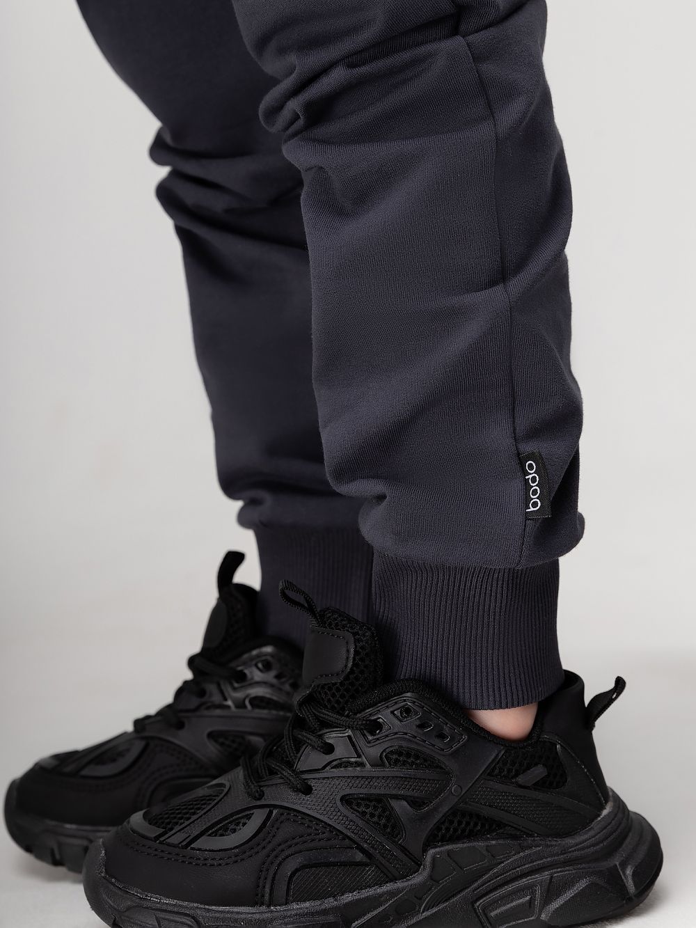 Брюки с манжетами внизу - фото 8