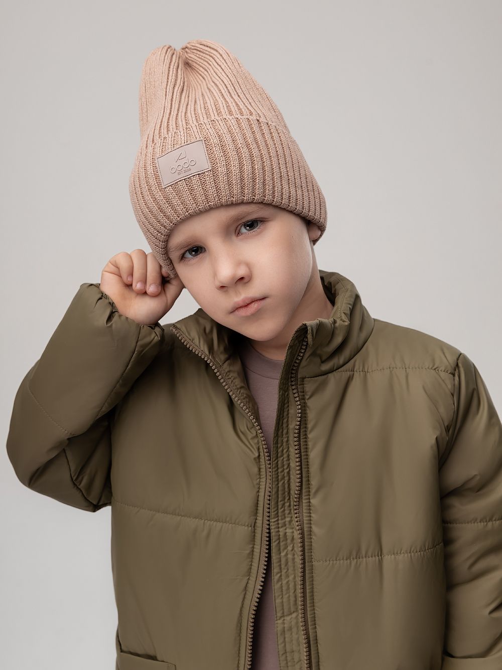 Шапка - тыковка с нашивкой - фото 1