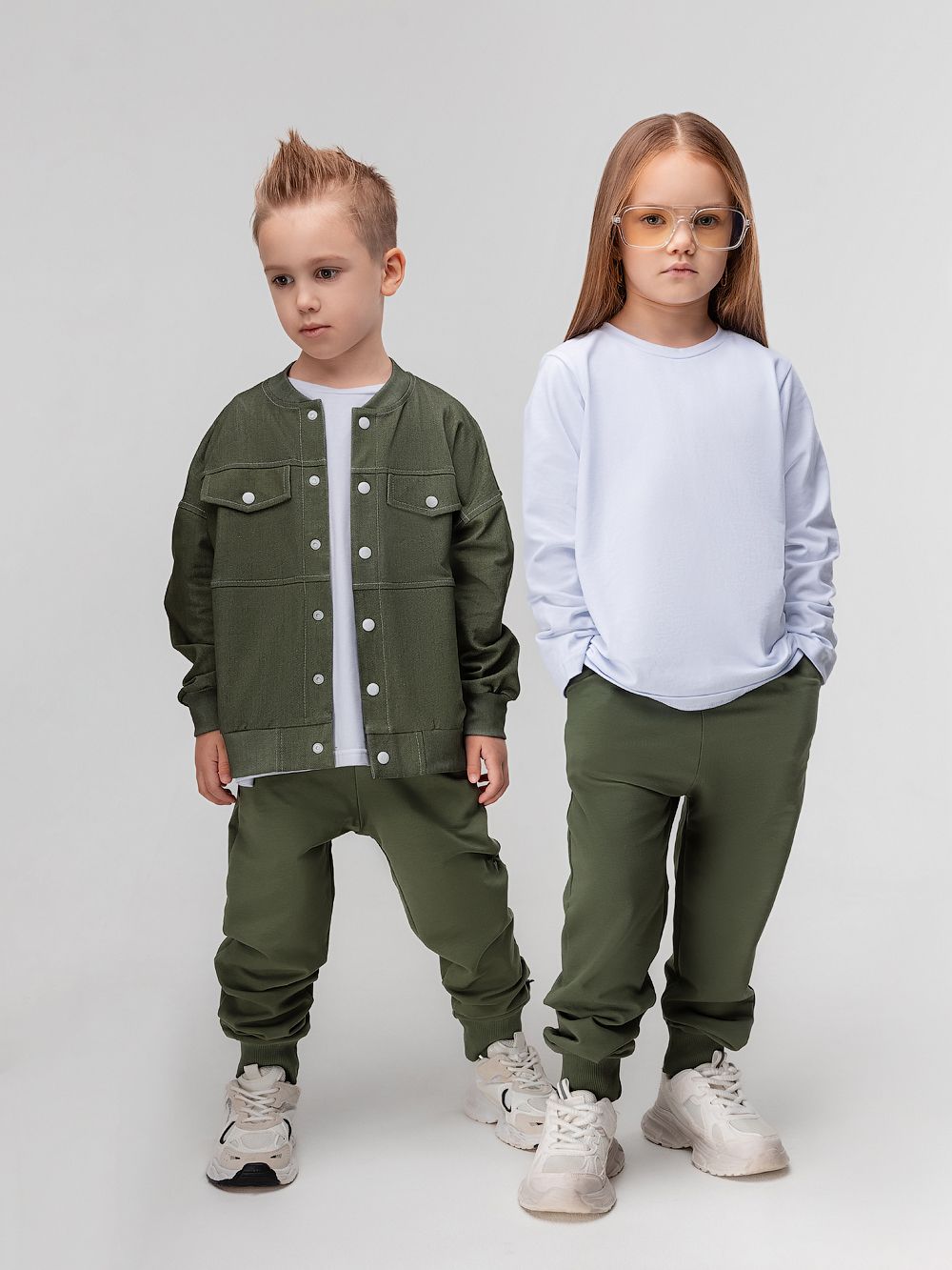 Брюки с манжетами внизу - фото 1