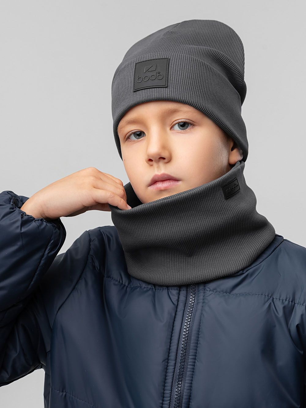 Комплект (шапка, снуд) с ПВХ нашивкой - фото 1