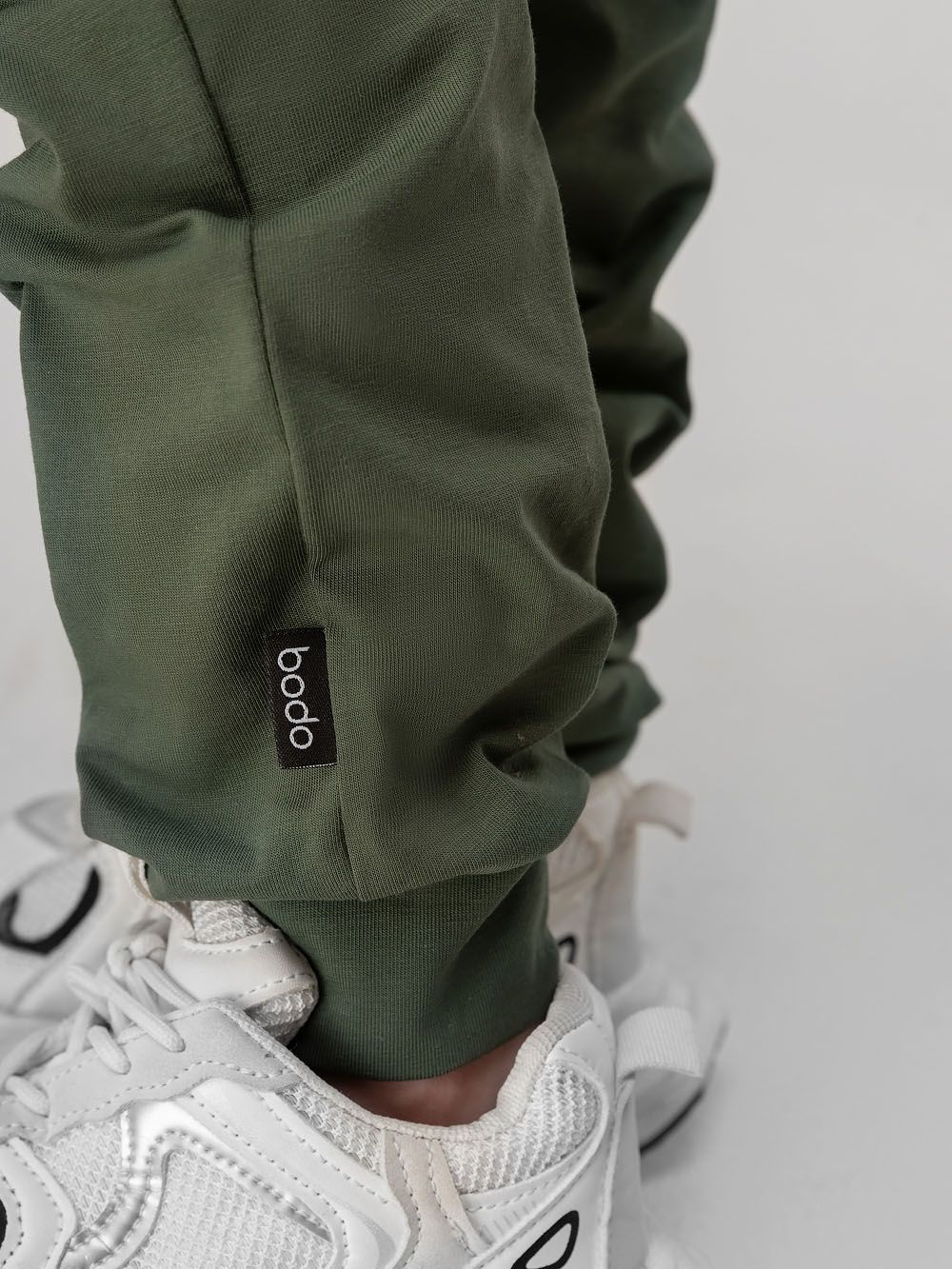 Брюки однотонные - фото 6