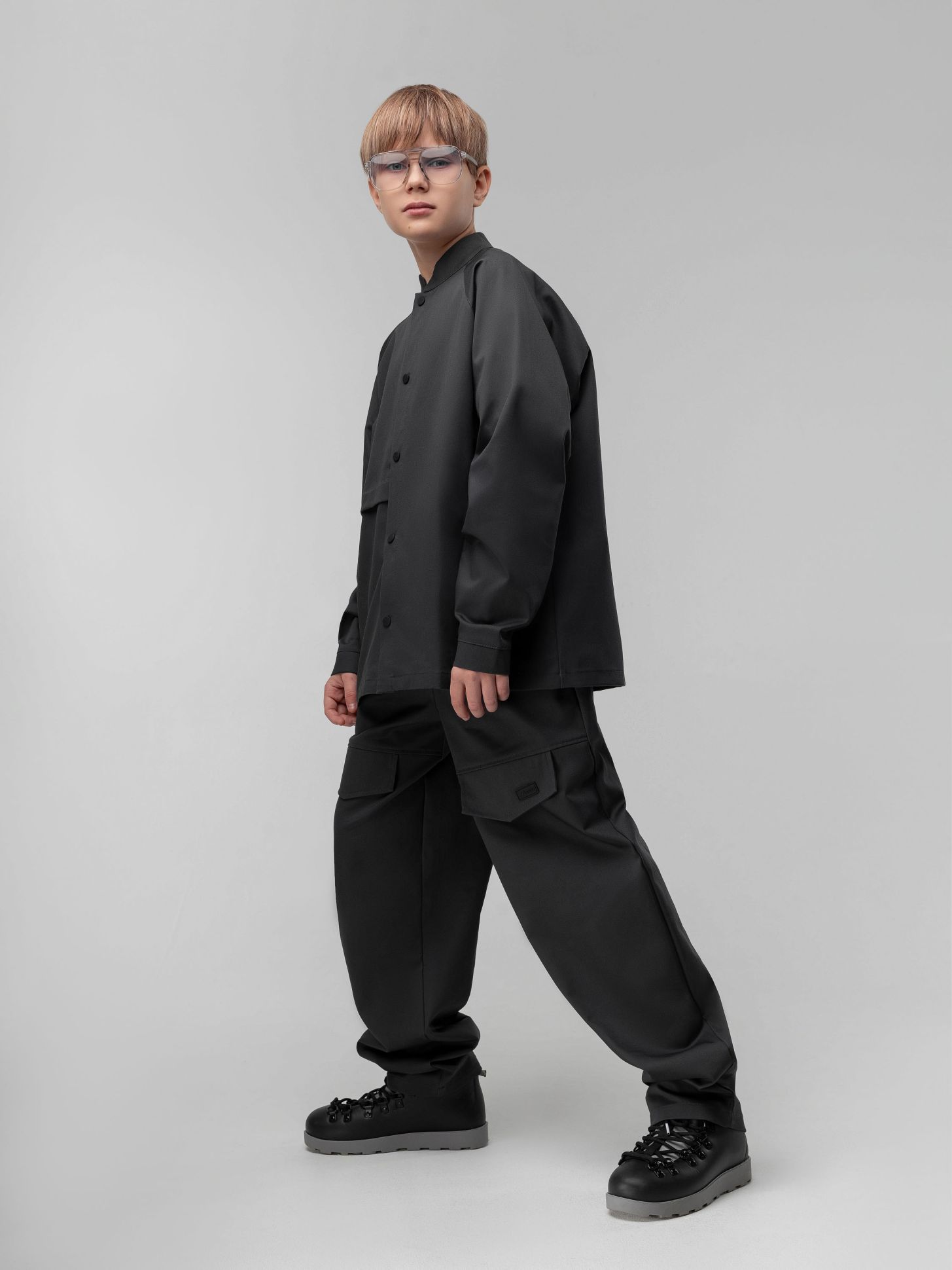 Костюм из ткани саржевого переплетения - фото 8