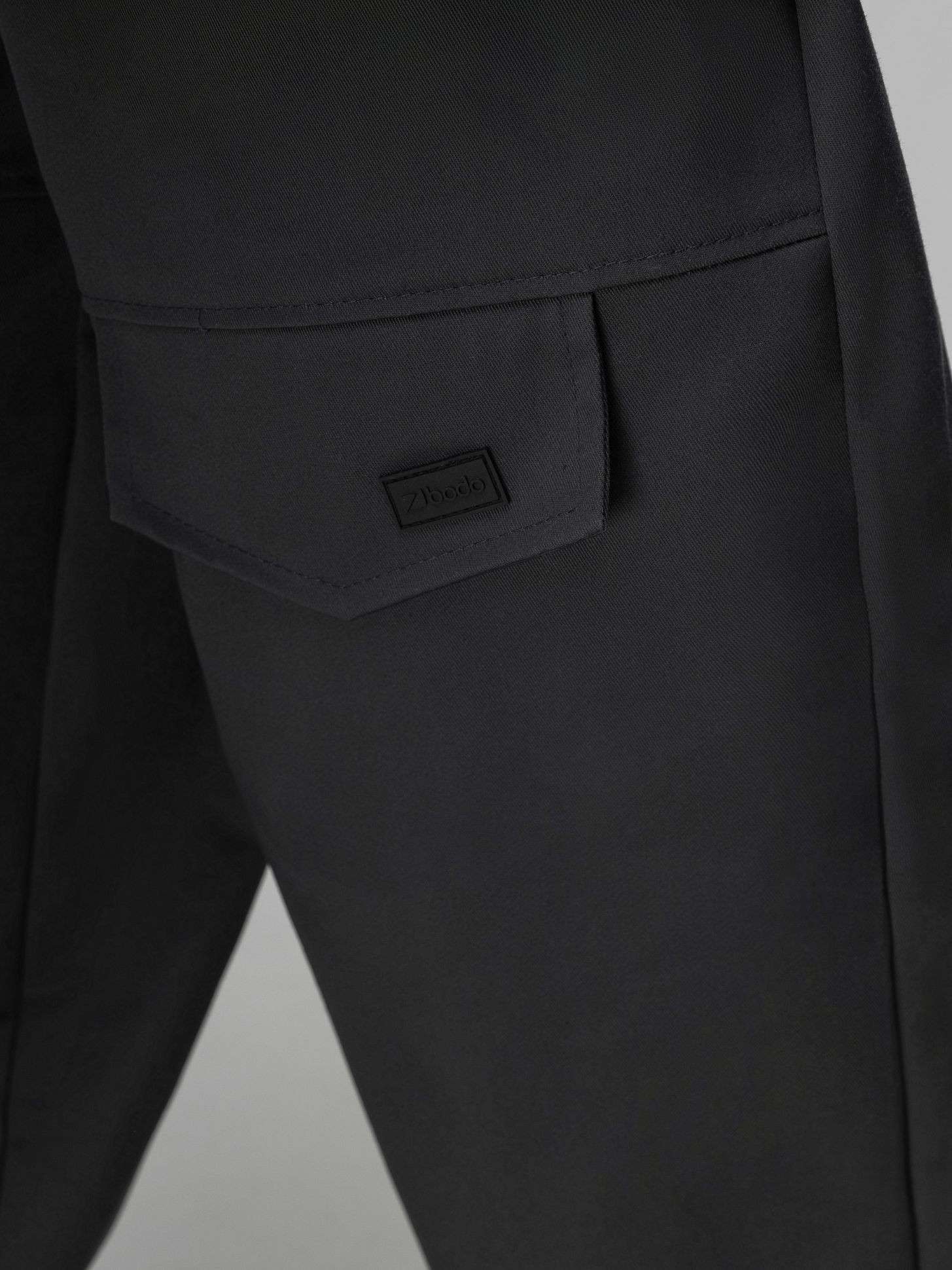 Костюм из ткани саржевого переплетения - фото 10