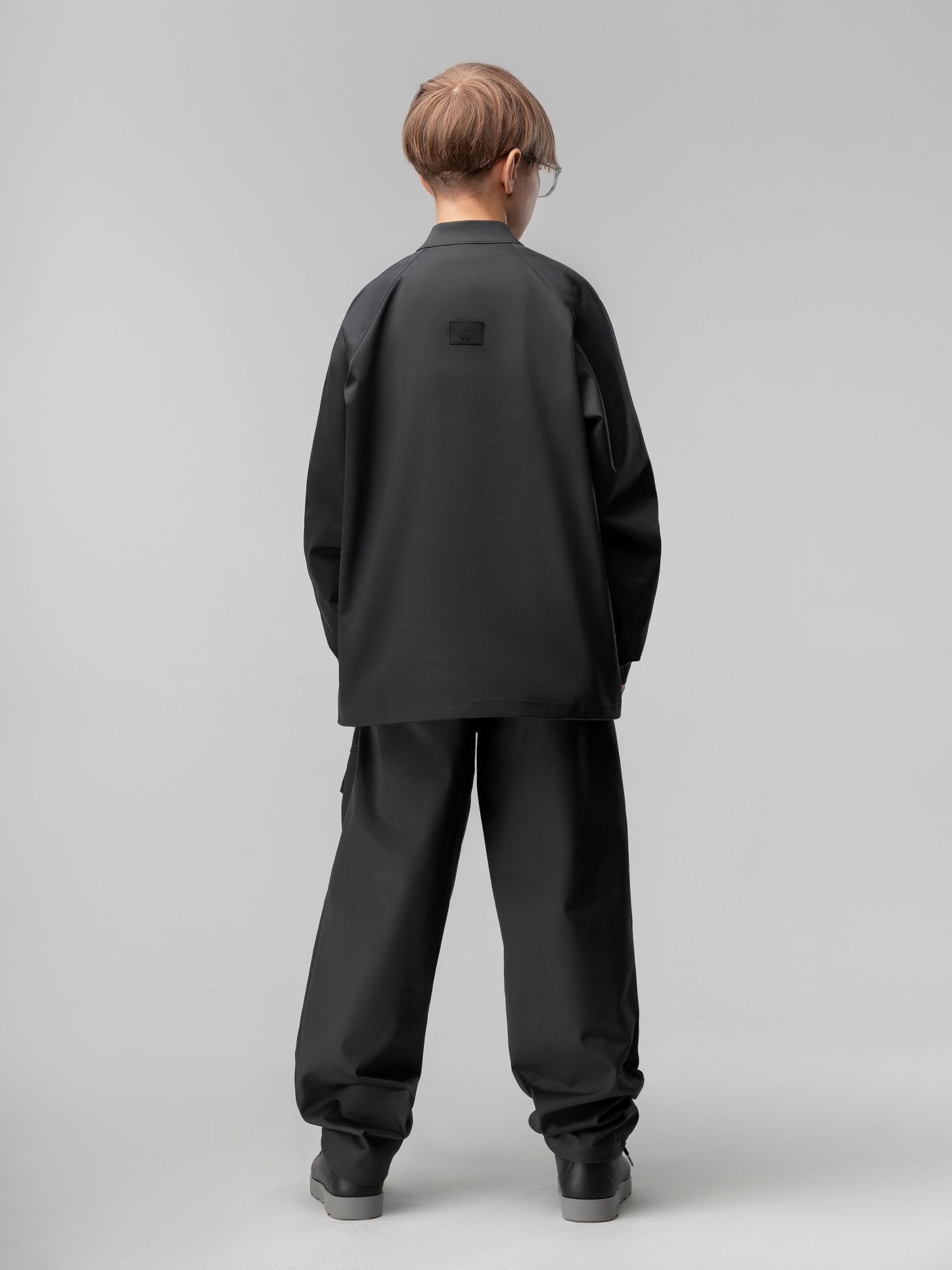 Костюм из ткани саржевого переплетения - фото 14